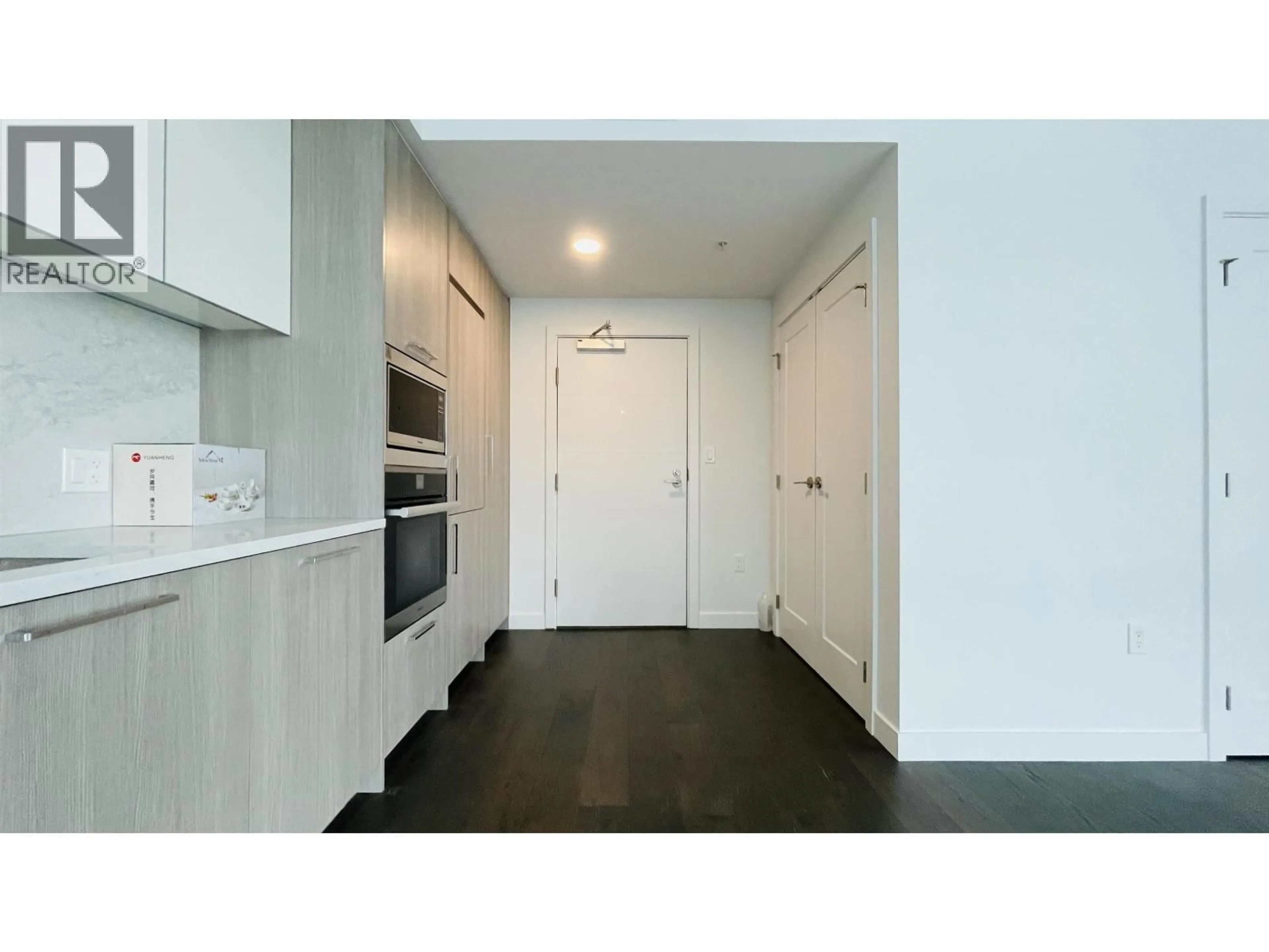 Standard kitchen, unknown for 1002 - 3200 CORVETTE WAY, Richmond British Columbia V6X0E3