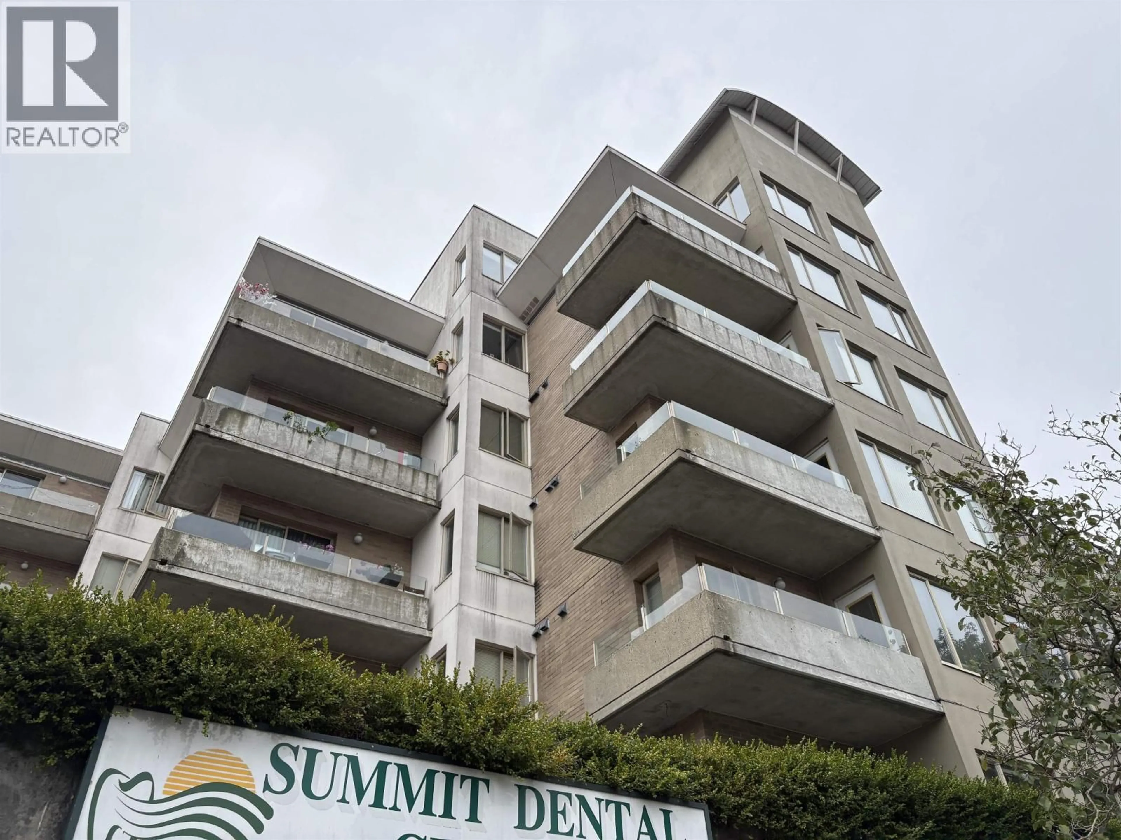 Balcony in the apartment, building for 204 - 137 17TH STREET, North Vancouver British Columbia V7M1V5