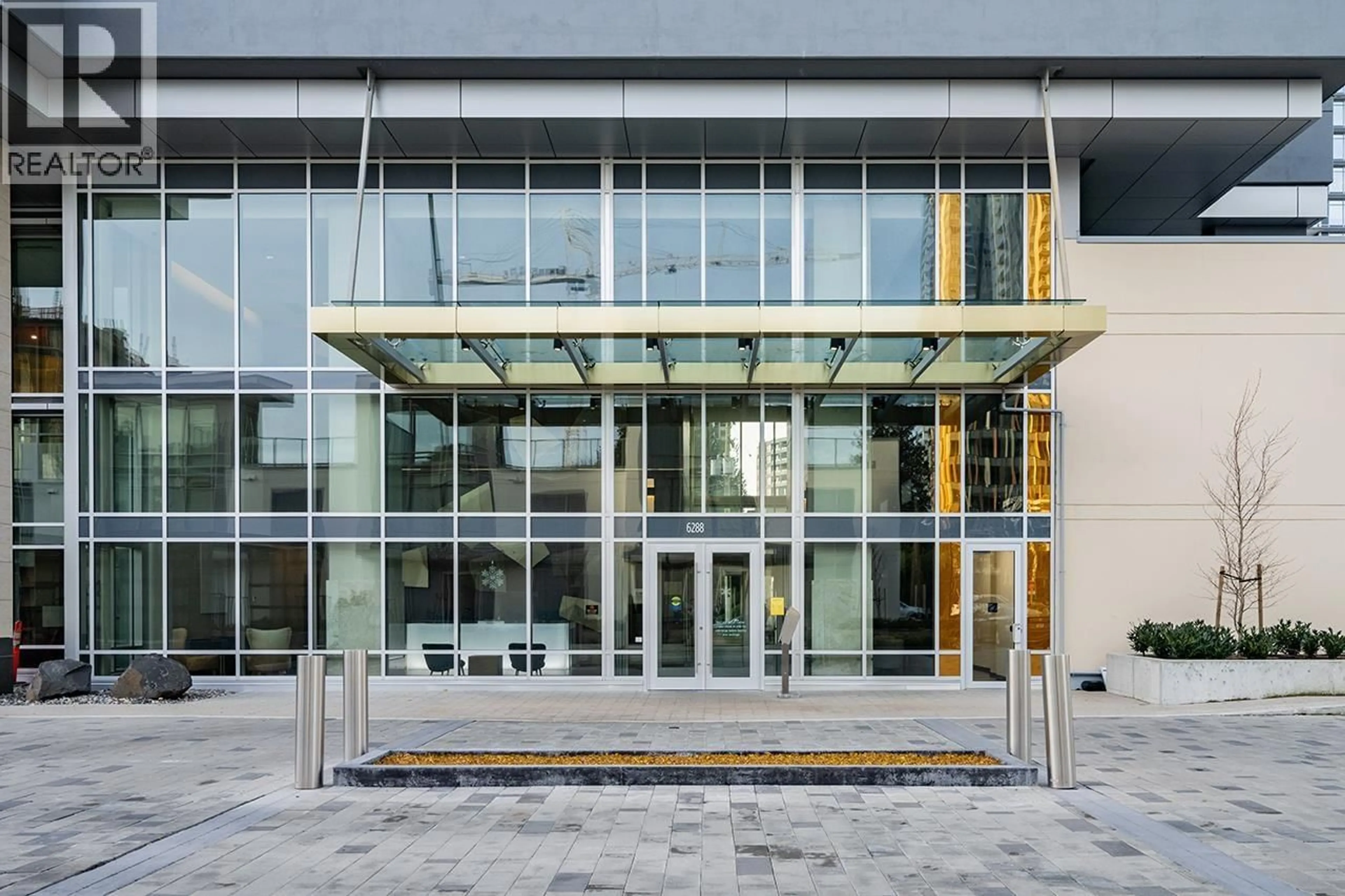 Indoor foyer for TH1 - 6288 CASSIE AVENUE, Burnaby British Columbia V5H0H7