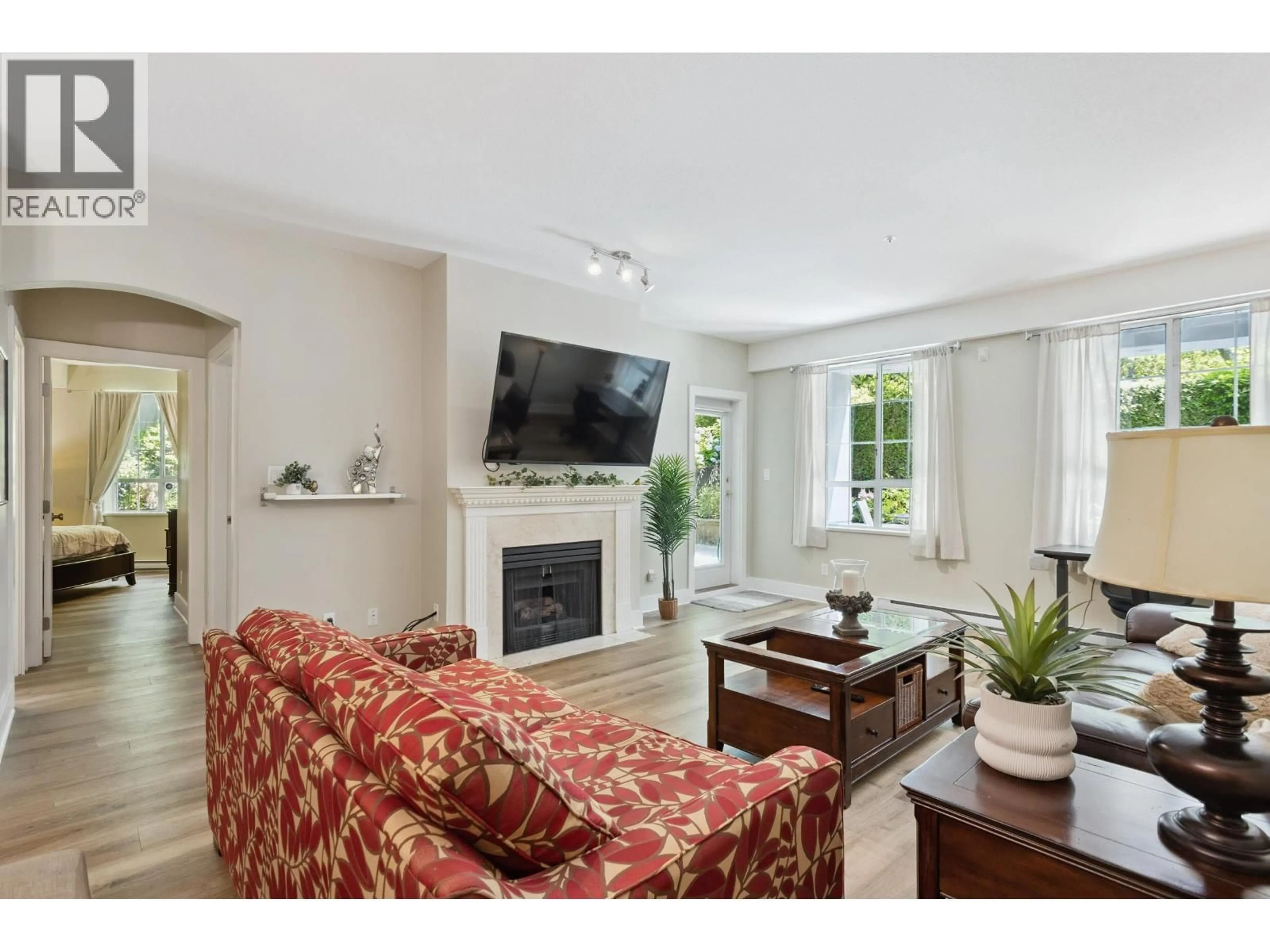 Living room with furniture, unknown for 130 - 5835 HAMPTON PLACE, Vancouver British Columbia V6T2G2