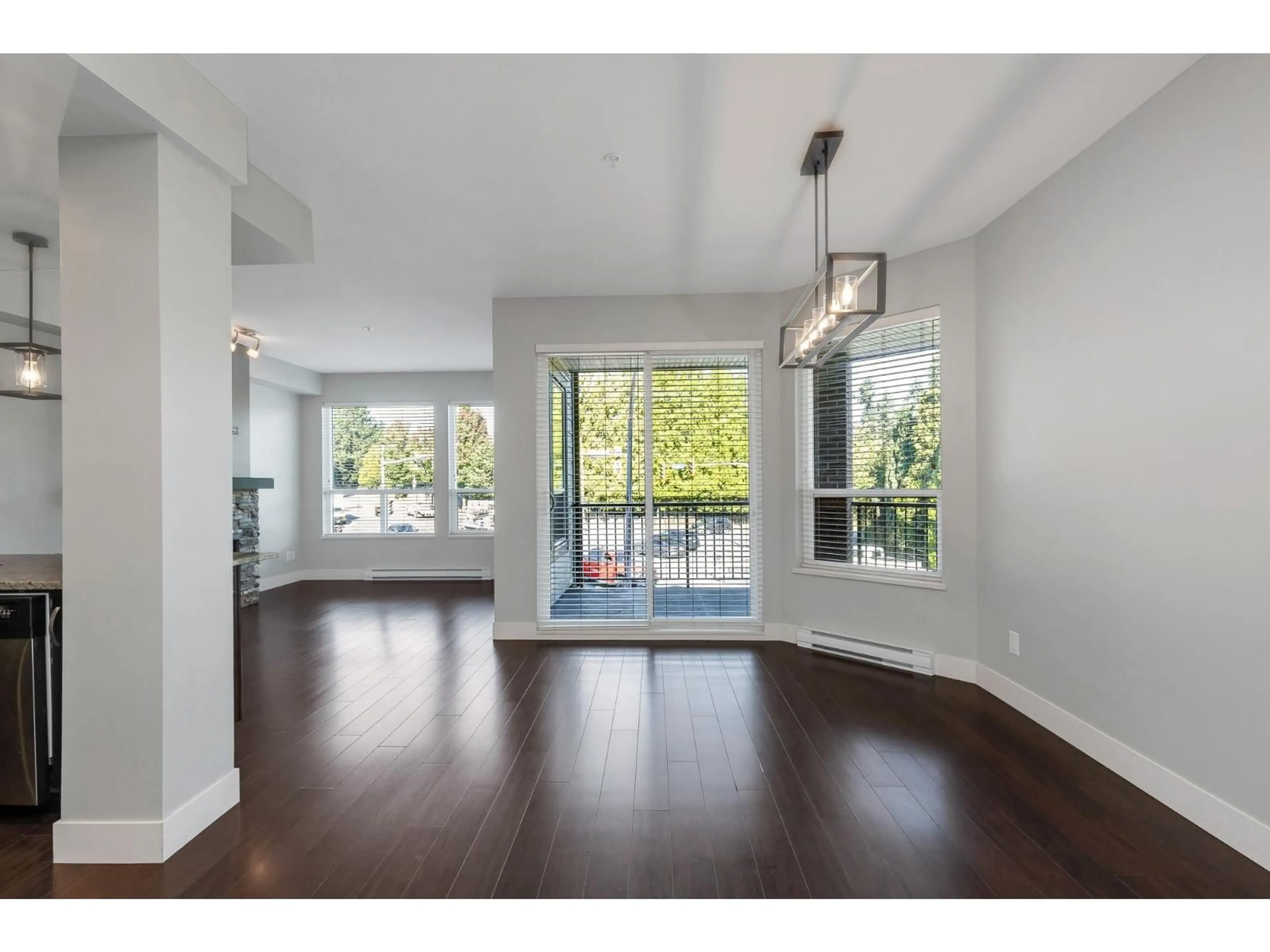 Unknown for 210 - 3192 GLADWIN, Abbotsford British Columbia V2T6M9