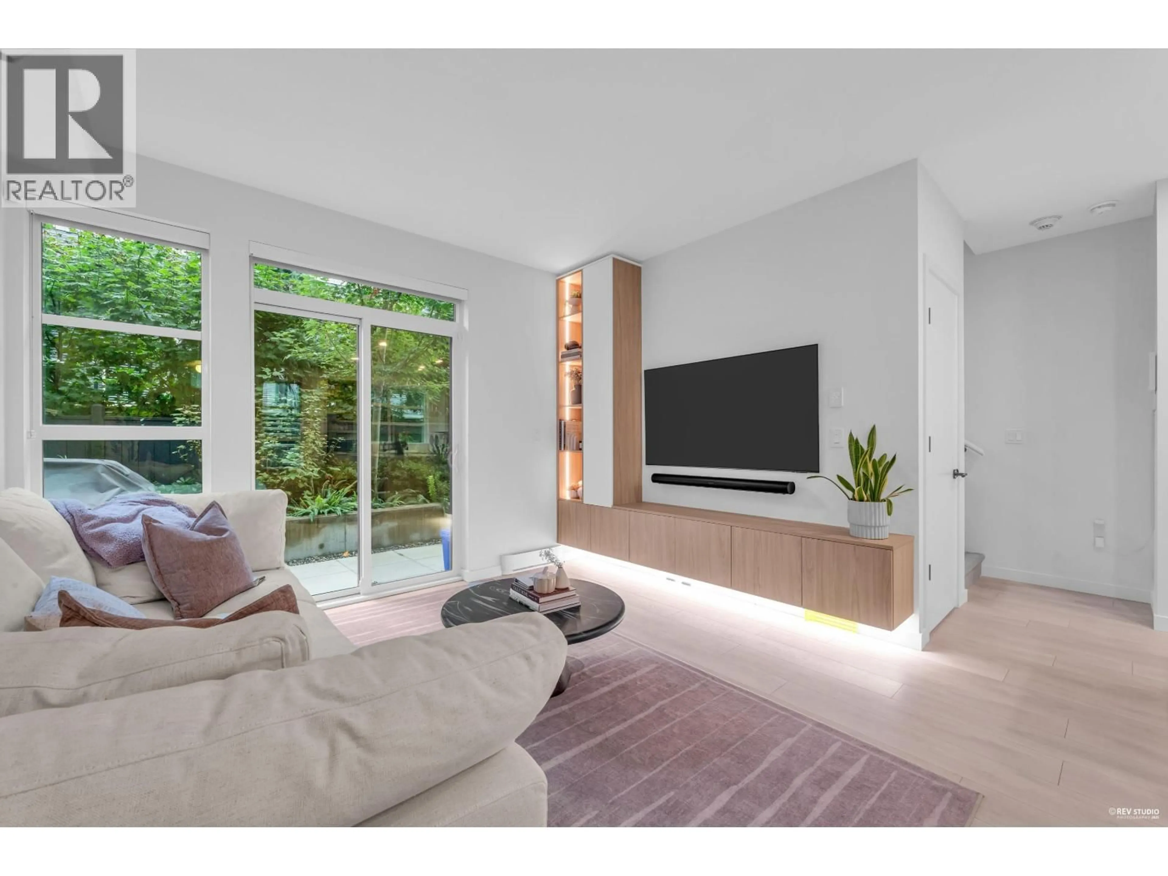 Unknown for 128 - 2045 HERITAGE PARK LANE, North Vancouver British Columbia V7H0E3