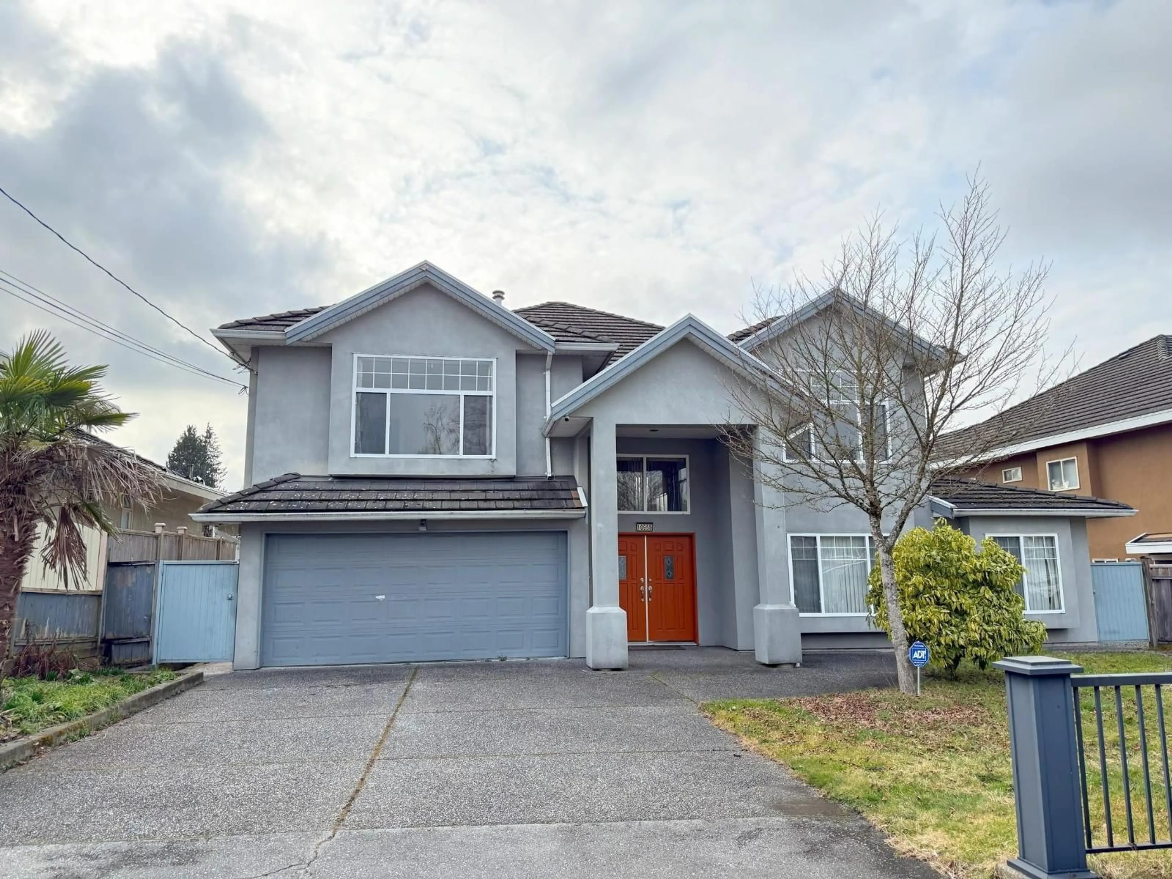 Unknown for 10955 131A, Surrey British Columbia V3T3R8