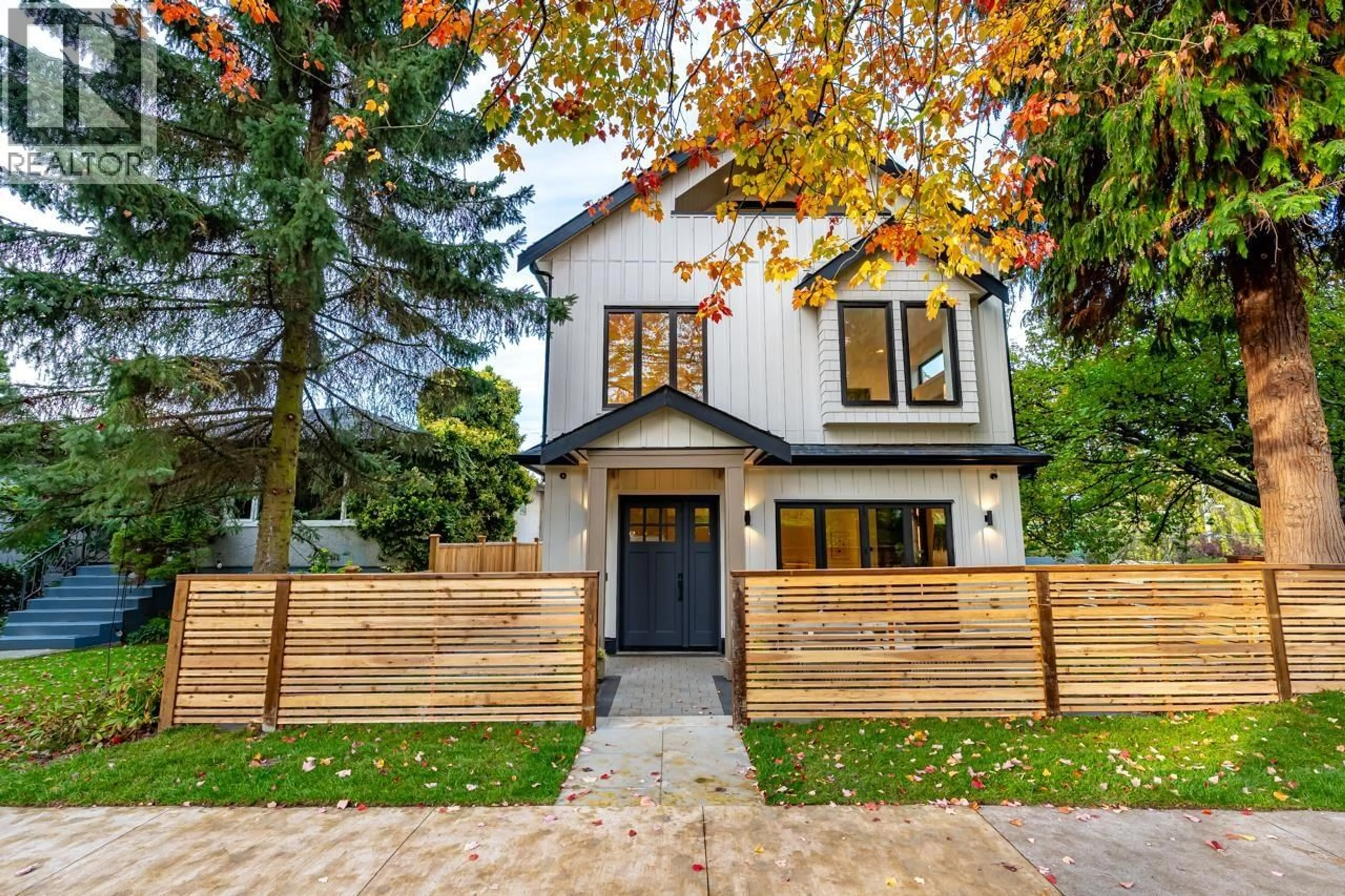 Home with brick exterior material, street for 487 31ST AVENUE, Vancouver British Columbia V5V4A8
