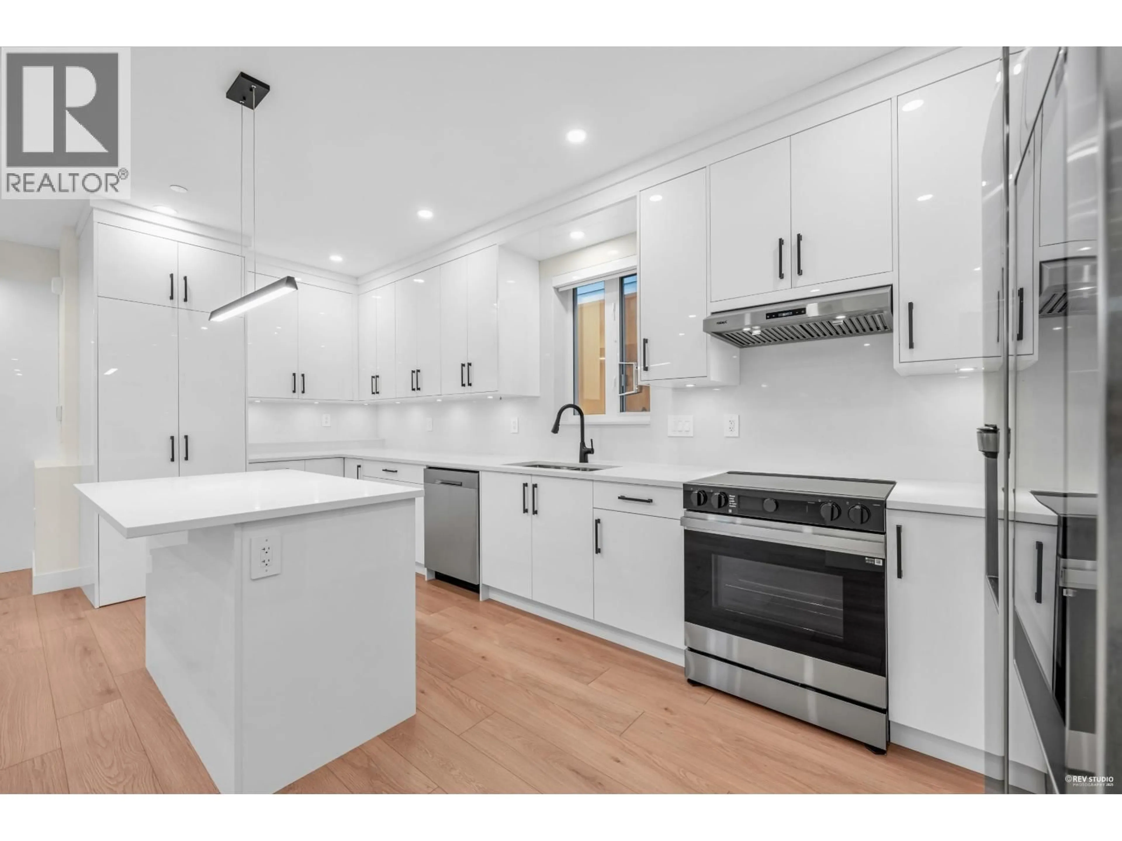 Open concept kitchen, unknown for 2 - 3090 VANNESS AVENUE, Vancouver British Columbia V5R5A1