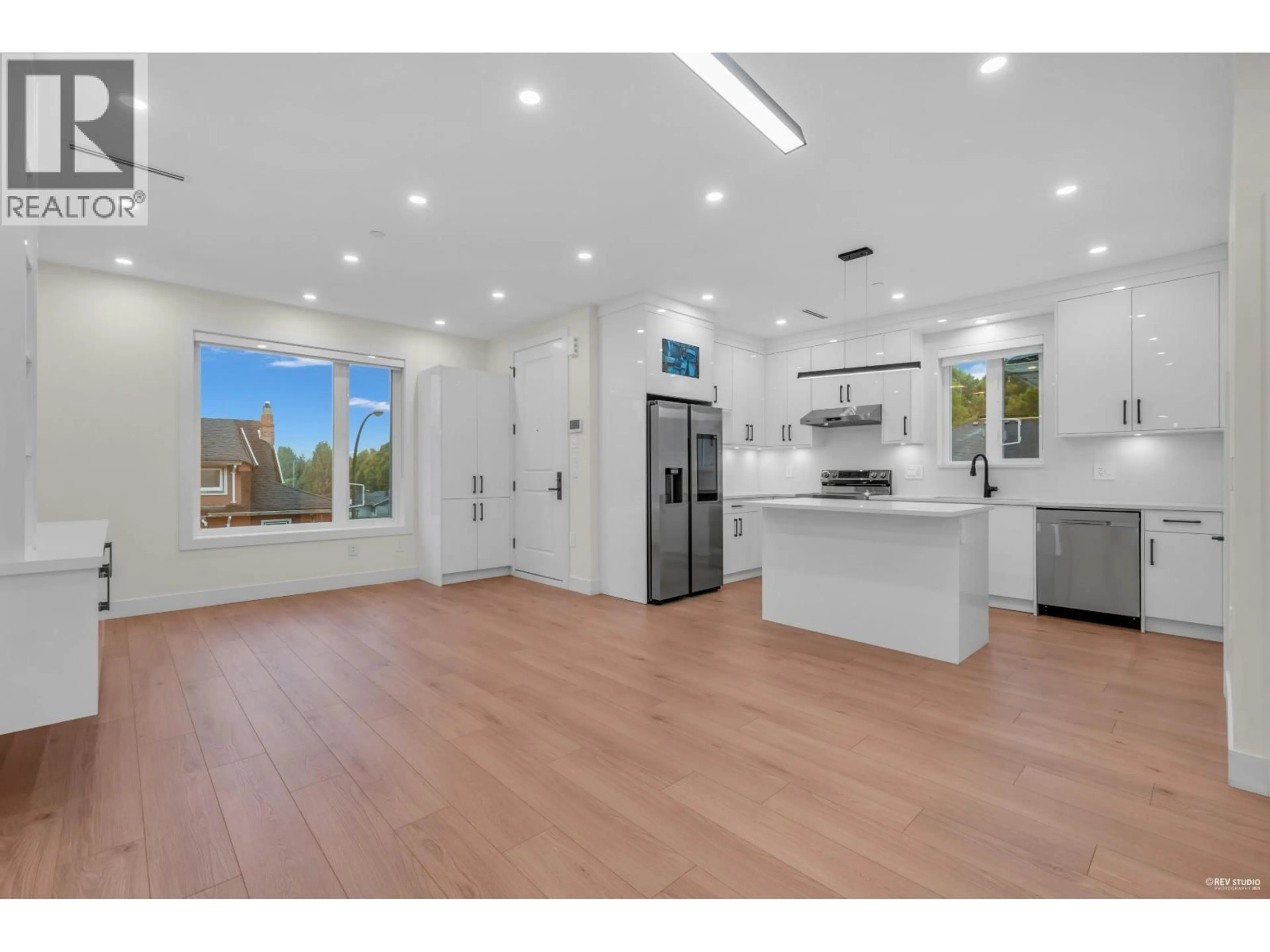 Open concept kitchen, unknown for 3 - 3090 VANNESS AVENUE, Vancouver British Columbia V5R5A1