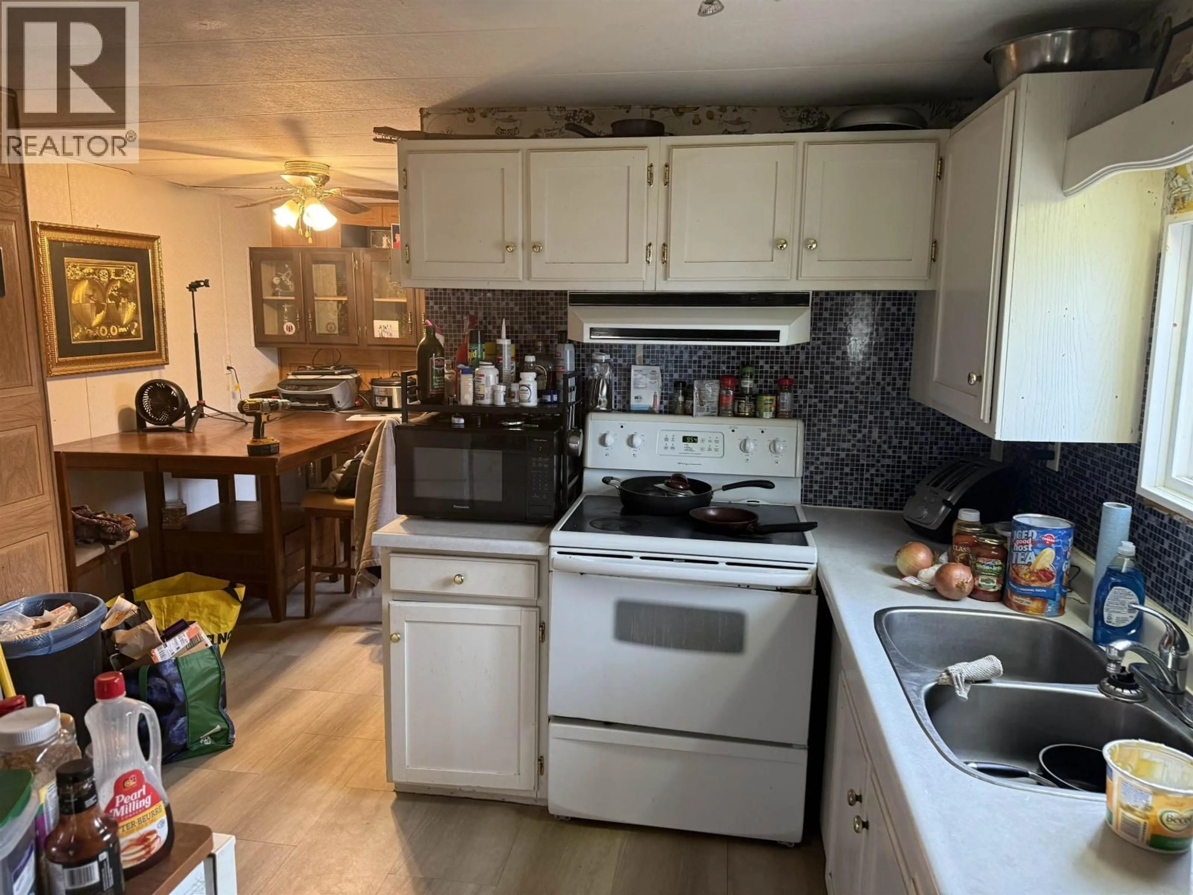 Standard kitchen, unknown for 8707 75 STREET, Fort St. John British Columbia V1J2Y9