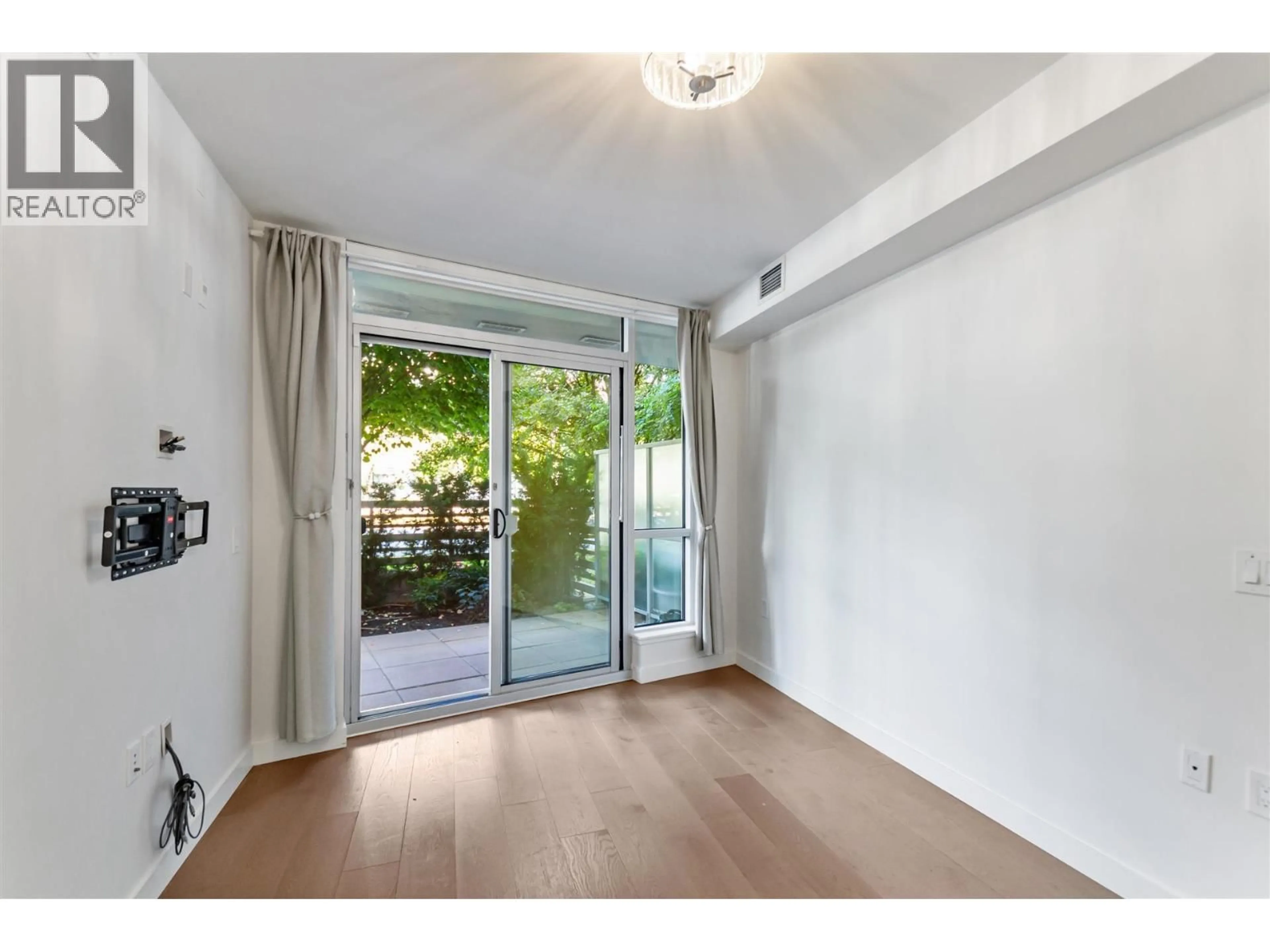 Unknown for 108 - 5189 CAMBIE STREET, Vancouver British Columbia V5Z2Z6