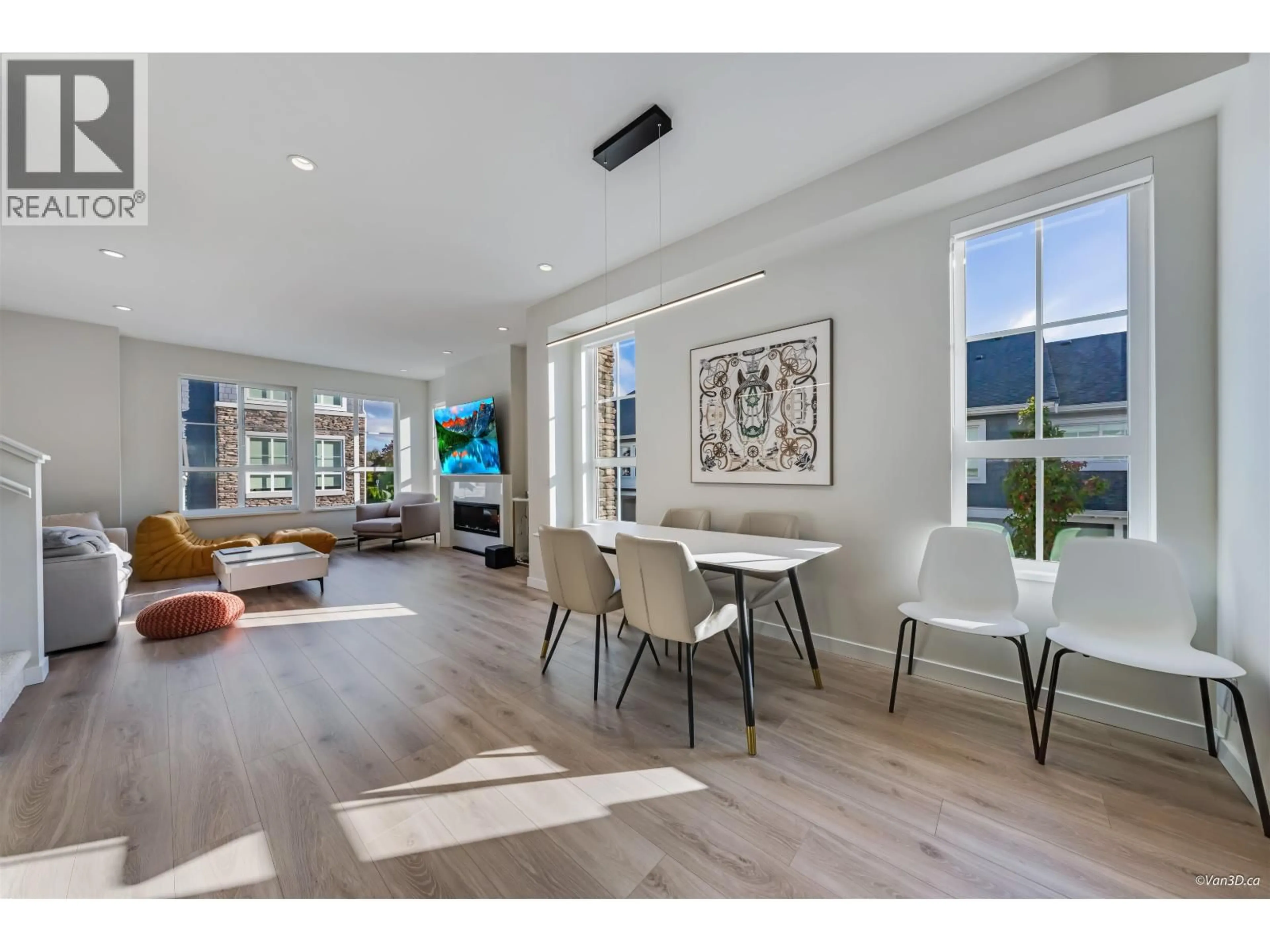 A pic of a room for 16 - 5311 ADMIRAL WAY, Delta British Columbia V4K0E2