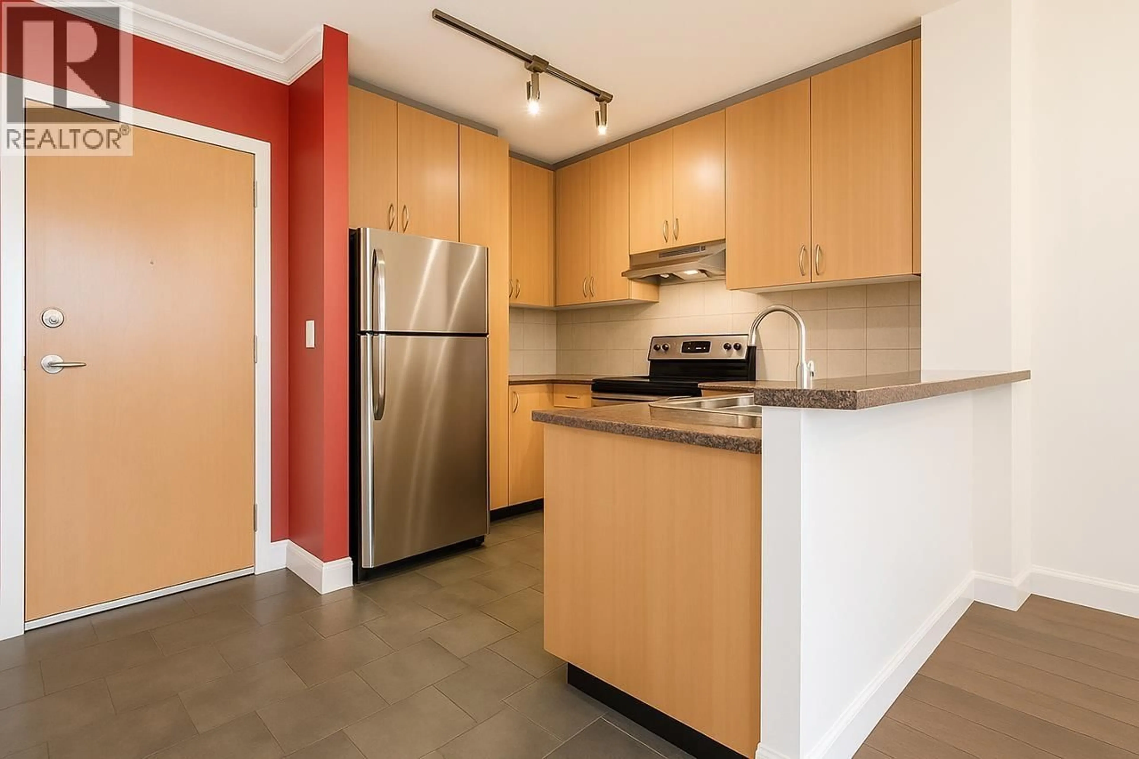 Standard kitchen, unknown for 317 - 580 RAVEN WOODS DRIVE, North Vancouver British Columbia V7G2T2