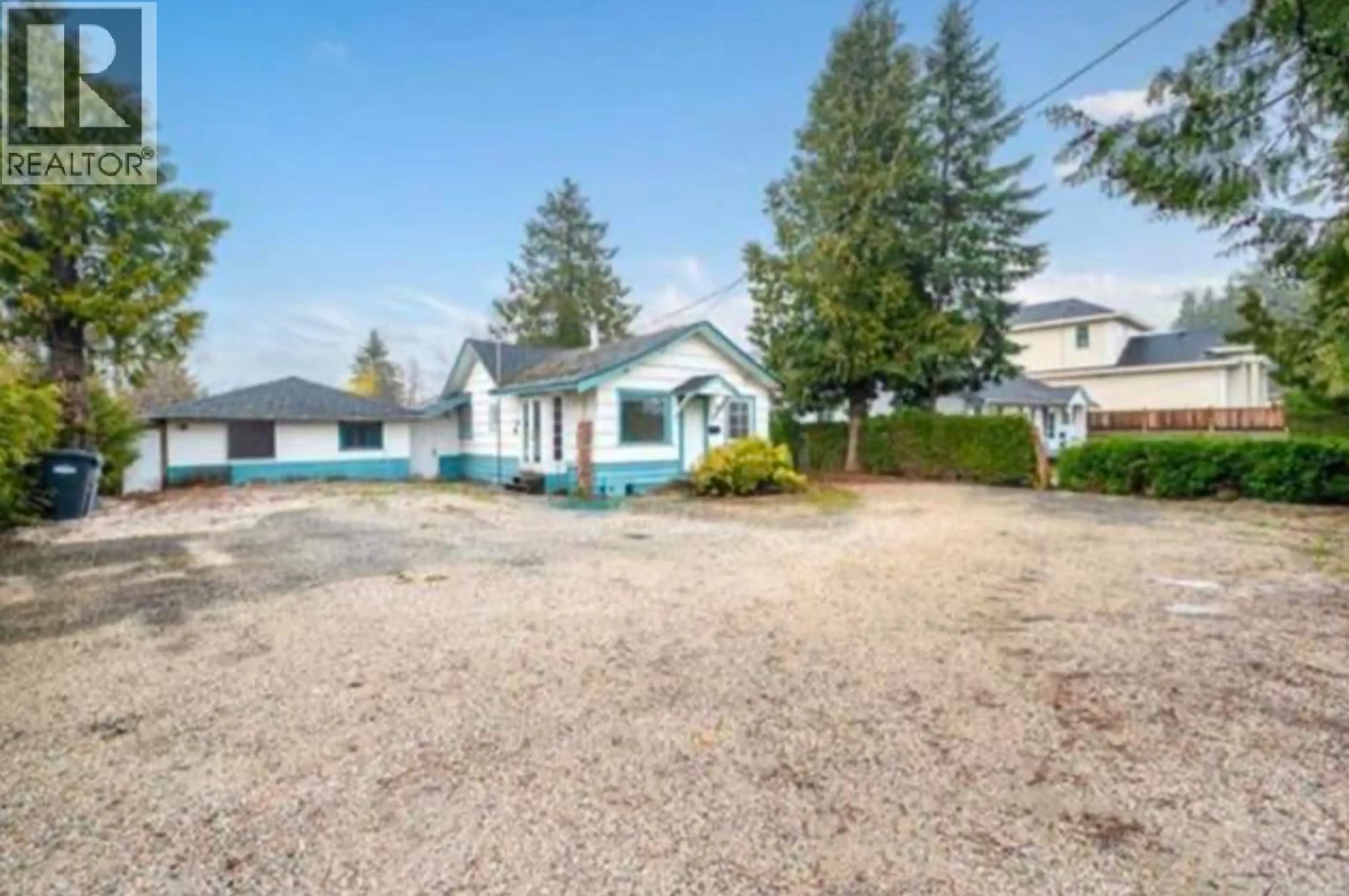 A pic from outside/outdoor area/front of a property/back of a property/a pic from drone, street for 13331 BLUNDELL ROAD, Richmond British Columbia V6W1B6