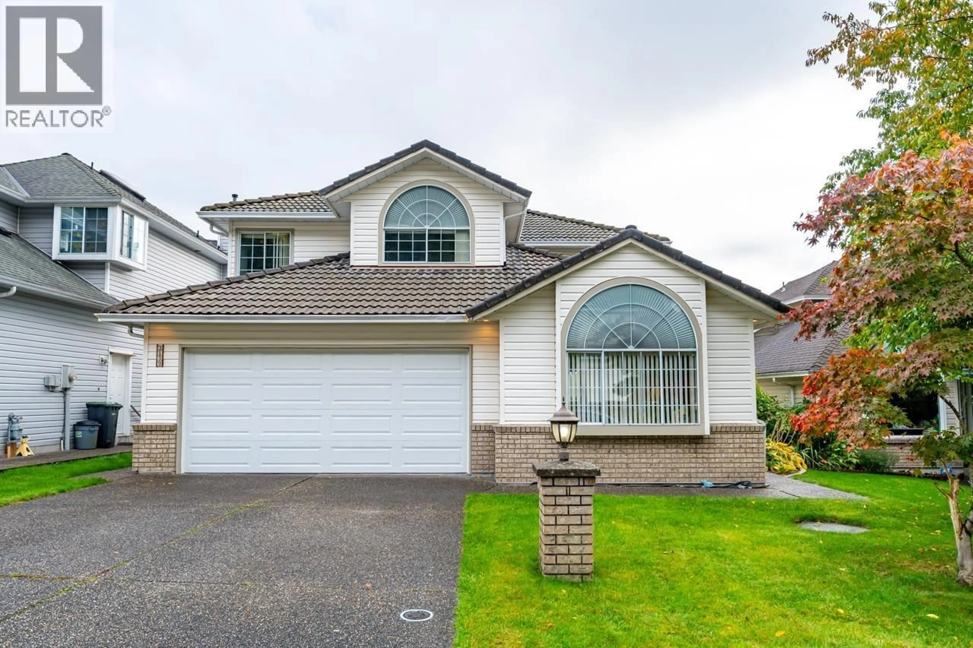 Home with vinyl exterior material, street for 3139 PATULLO CRESCENT, Coquitlam British Columbia V3E2R3