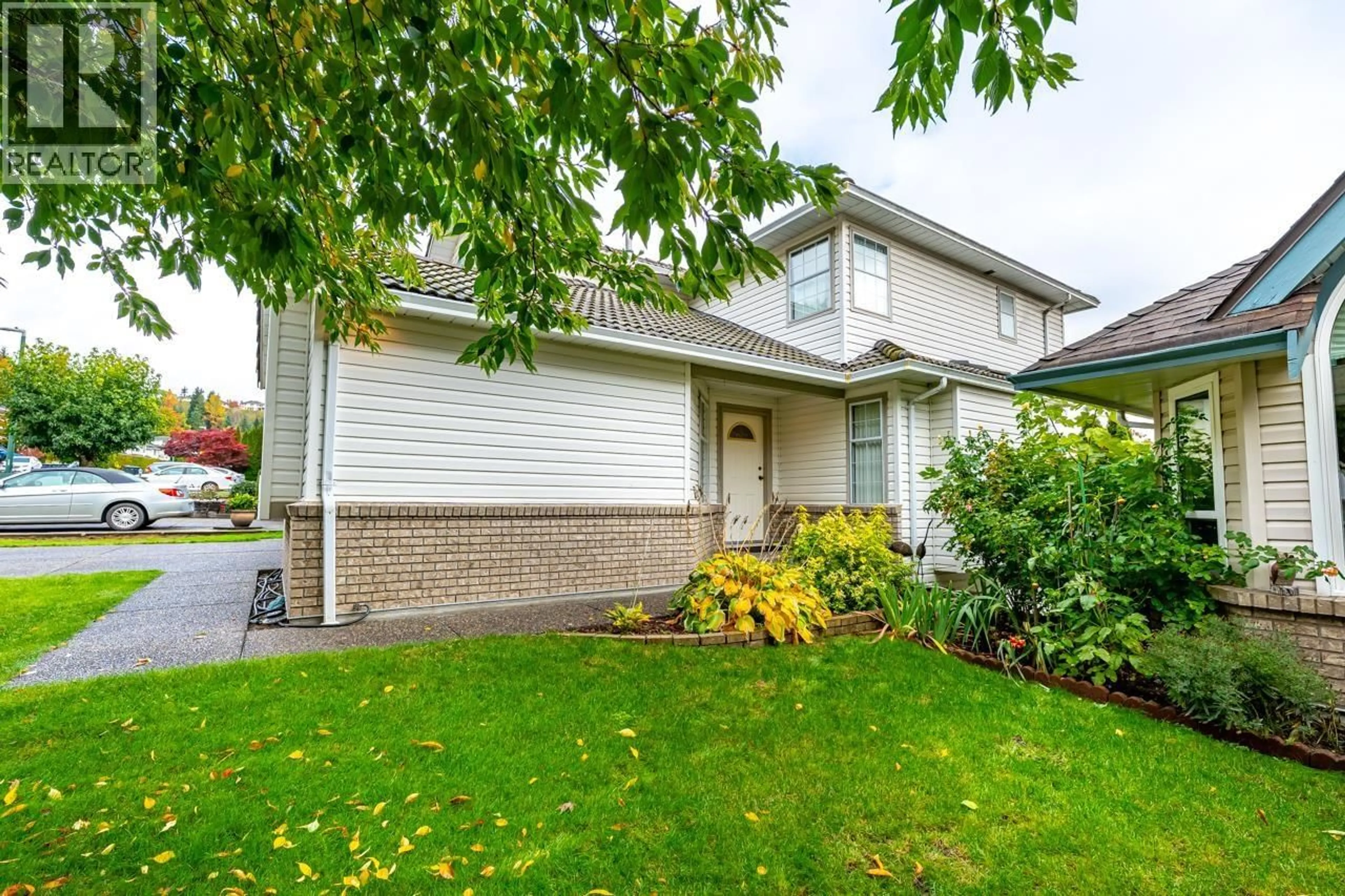 Home with vinyl exterior material, street for 3139 PATULLO CRESCENT, Coquitlam British Columbia V3E2R3