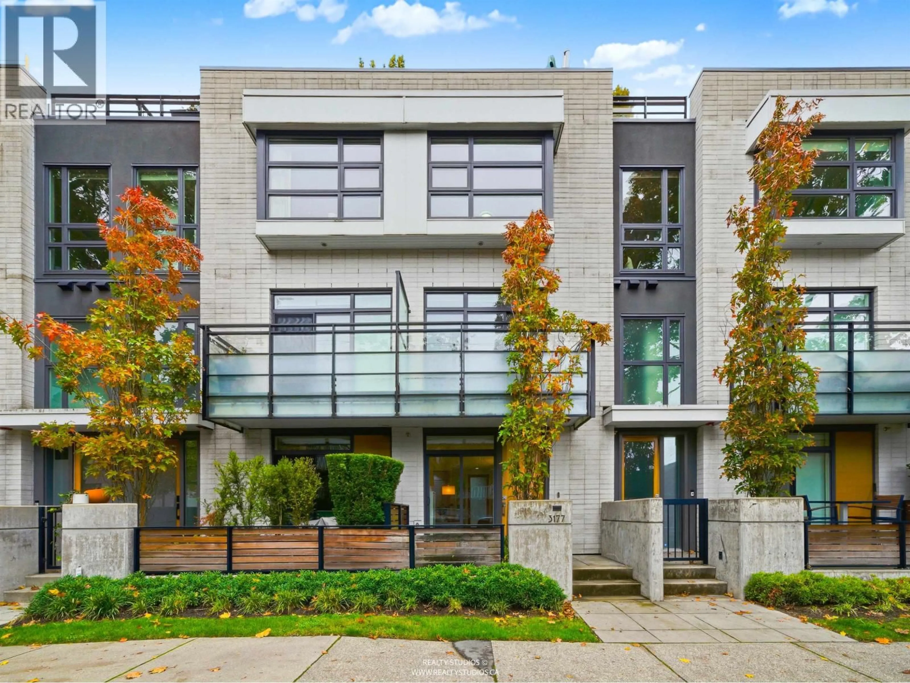 Home with brick exterior material, street for 3177 QUEBEC STREET, Vancouver British Columbia V5T3B3