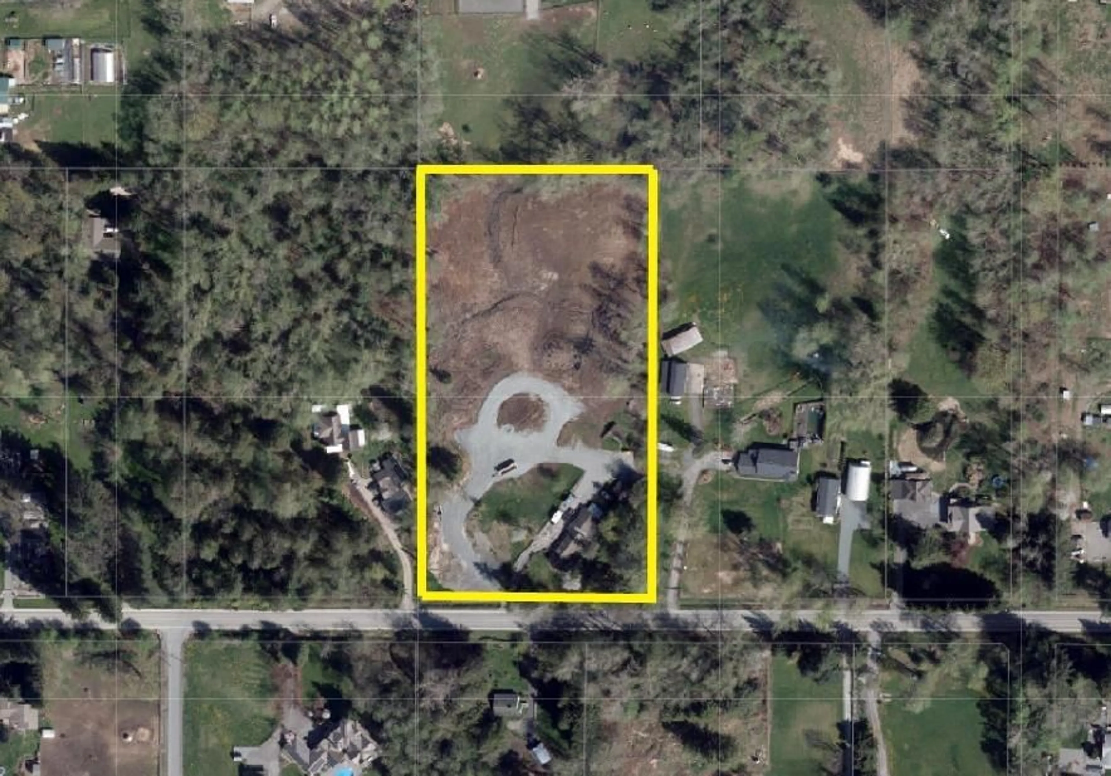 A pic from outside/outdoor area/front of a property/back of a property/a pic from drone, street for 25887 60, Langley British Columbia V4W1L3