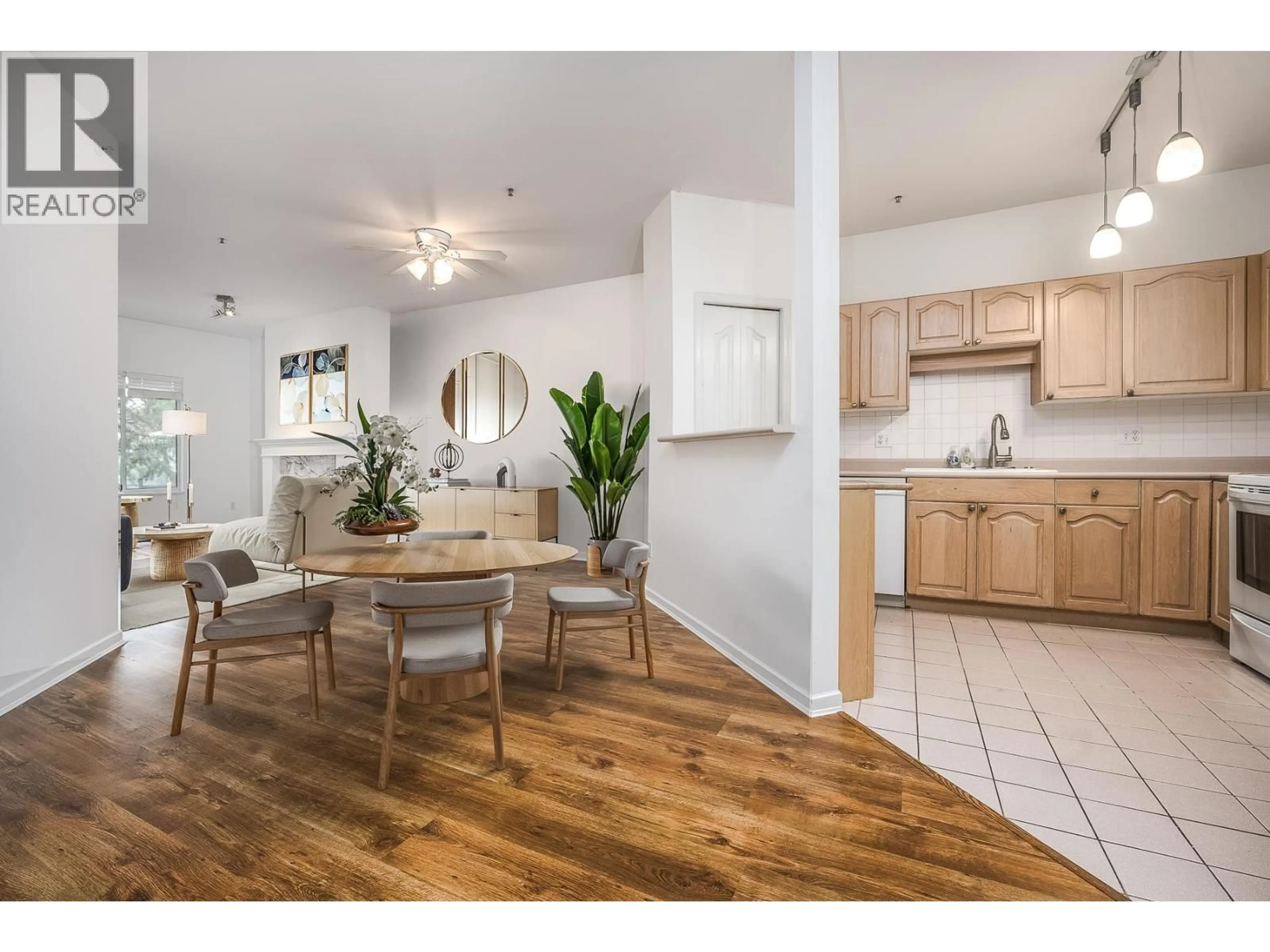 Open concept kitchen, wood/laminate floor for 204 - 1153 54A STREET, Delta British Columbia V4M4E4
