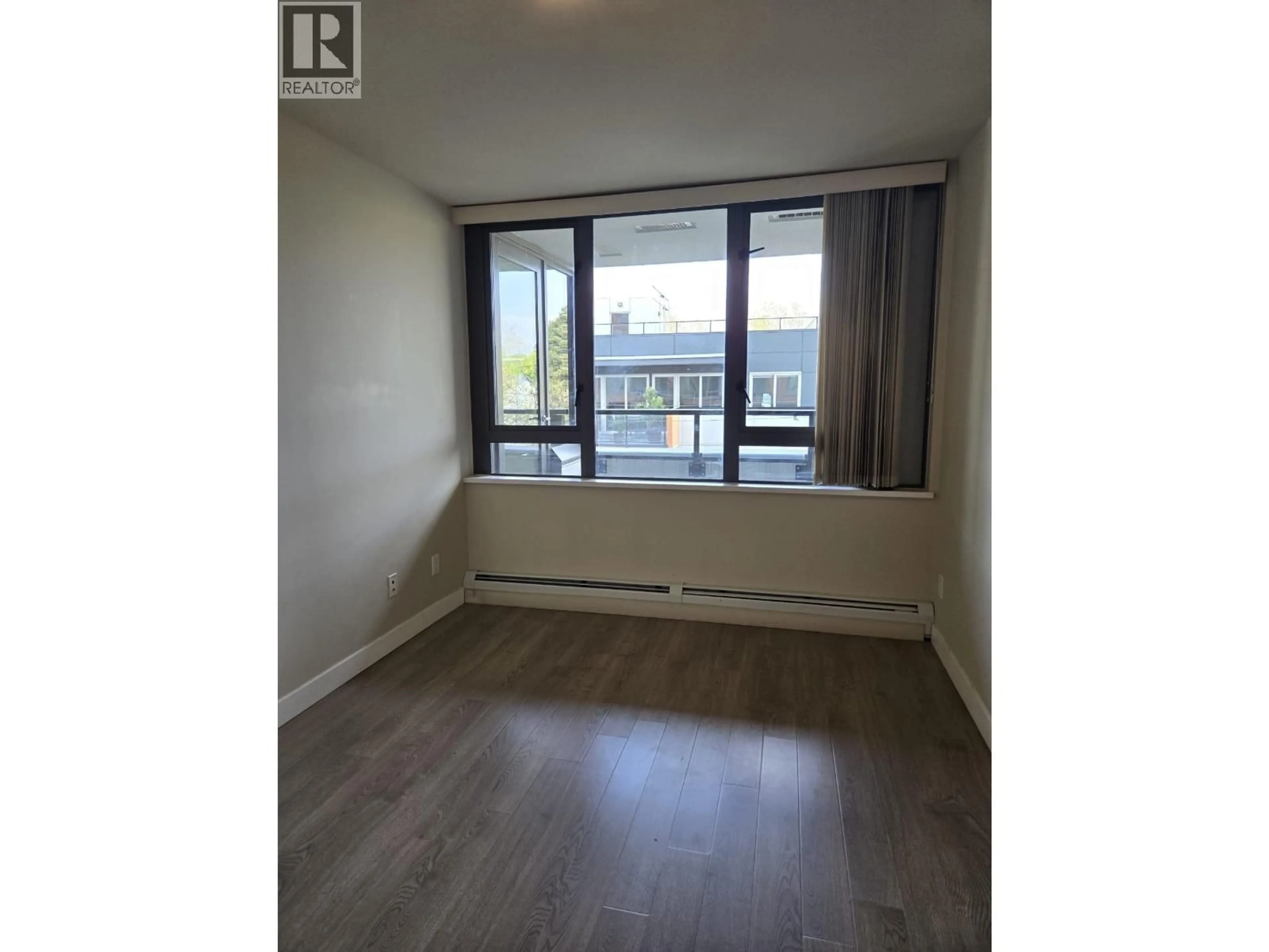 A pic of a room for 512 - 2689 KINGSWAY, Vancouver British Columbia V5R0C3