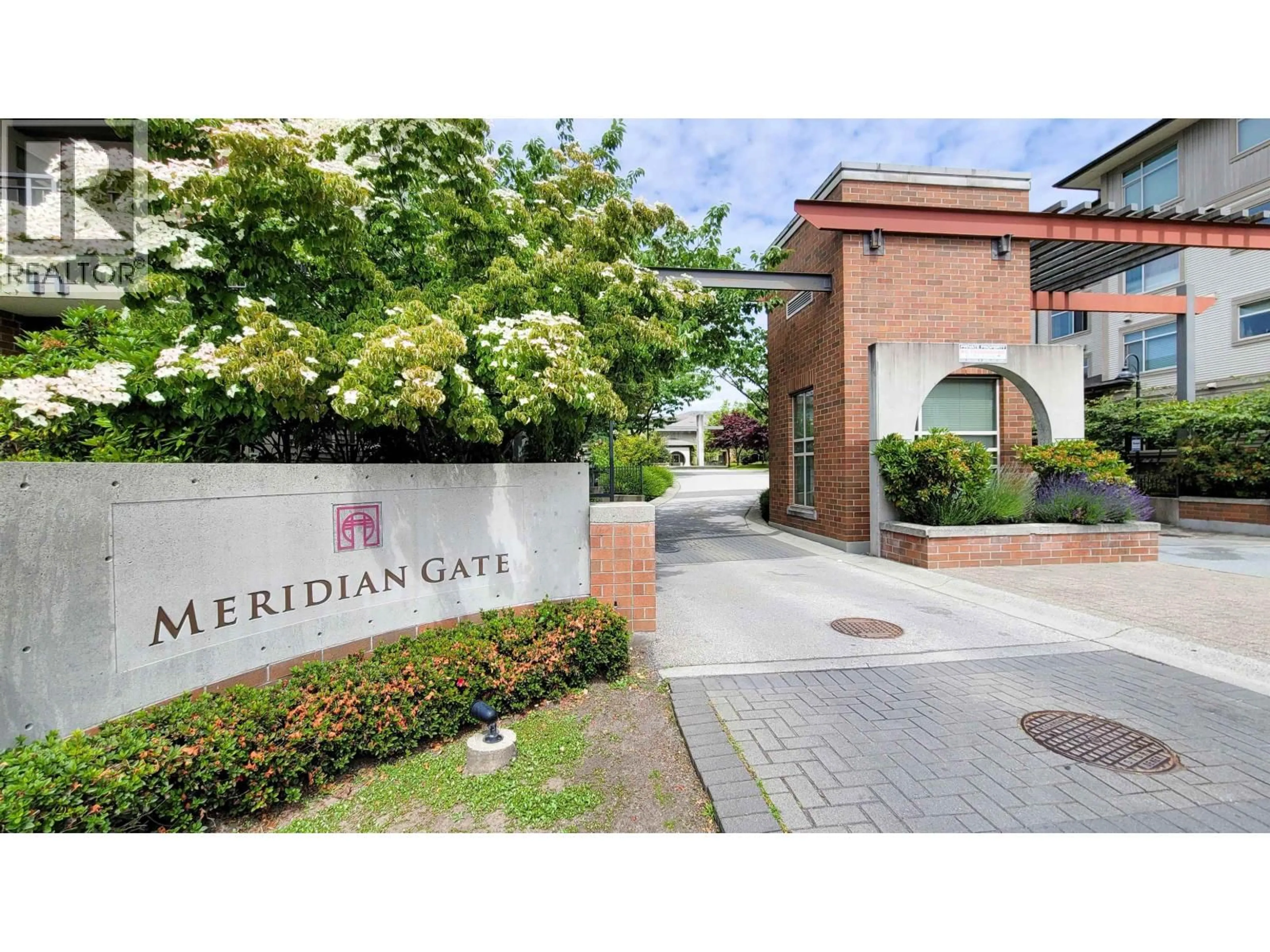 Indoor foyer for 217 - 9299 TOMICKI AVENUE, Richmond British Columbia V6X0C5