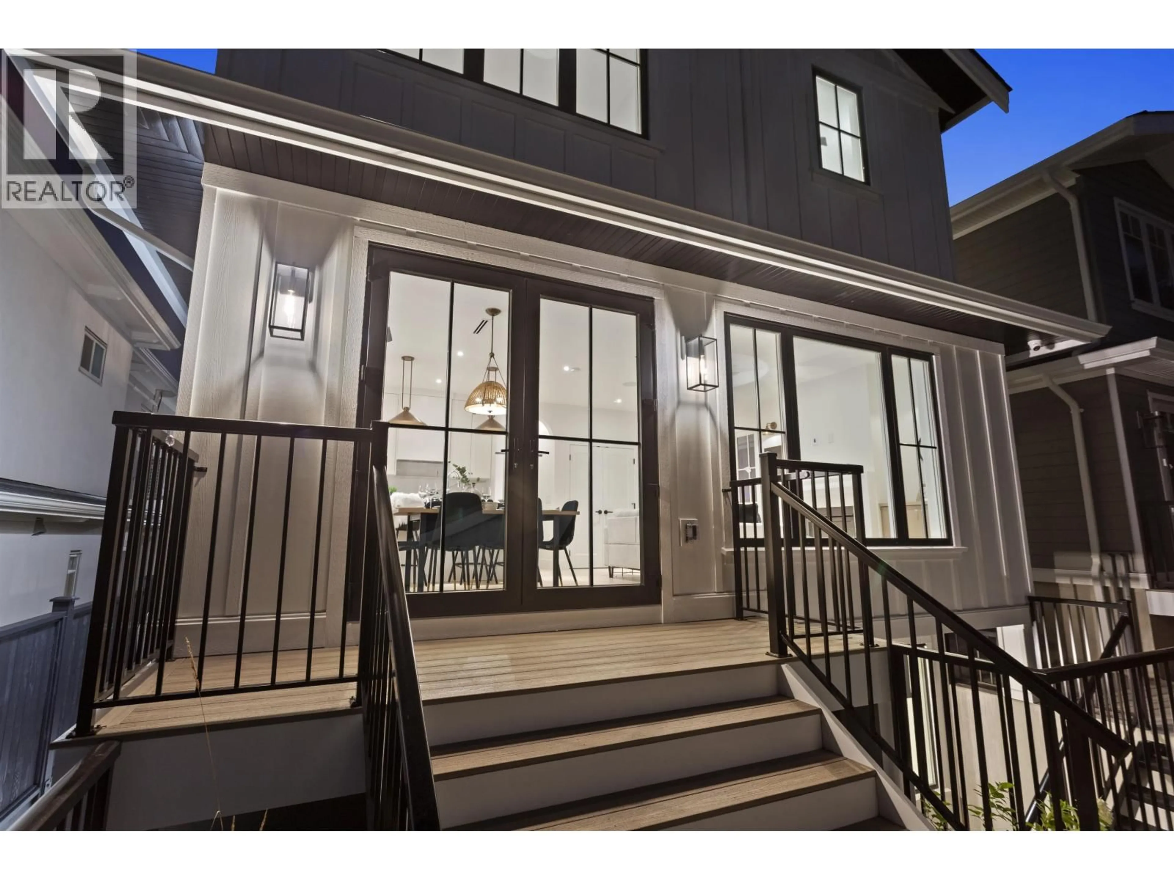 Unknown for 2 - 4315 ALBERT STREET, Burnaby British Columbia V5C2E9