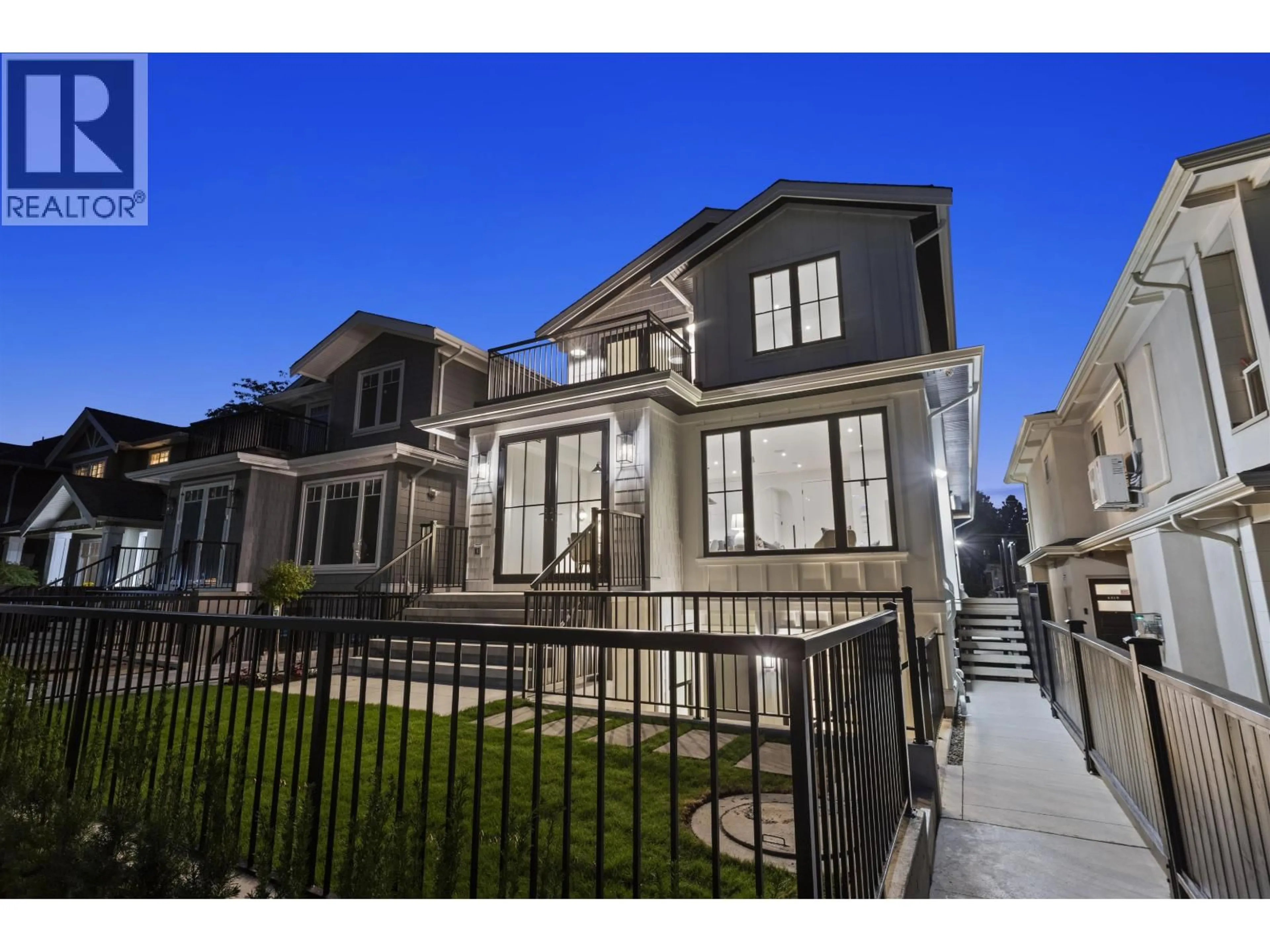 Home with vinyl exterior material, street for 1 - 4315 ALBERT STREET, Burnaby British Columbia V5C2E9