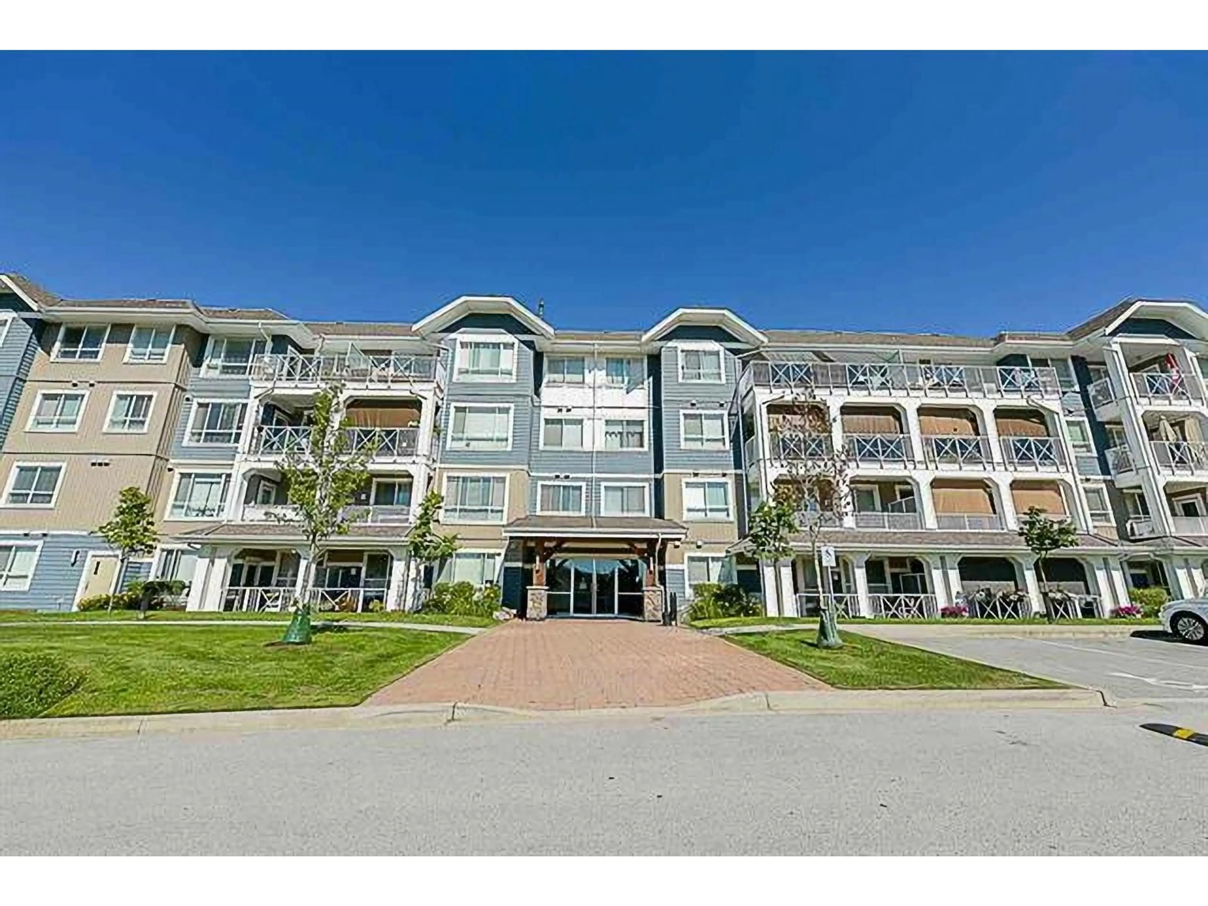 Indoor foyer for 311 - 16396 64, Surrey British Columbia V3S6X6