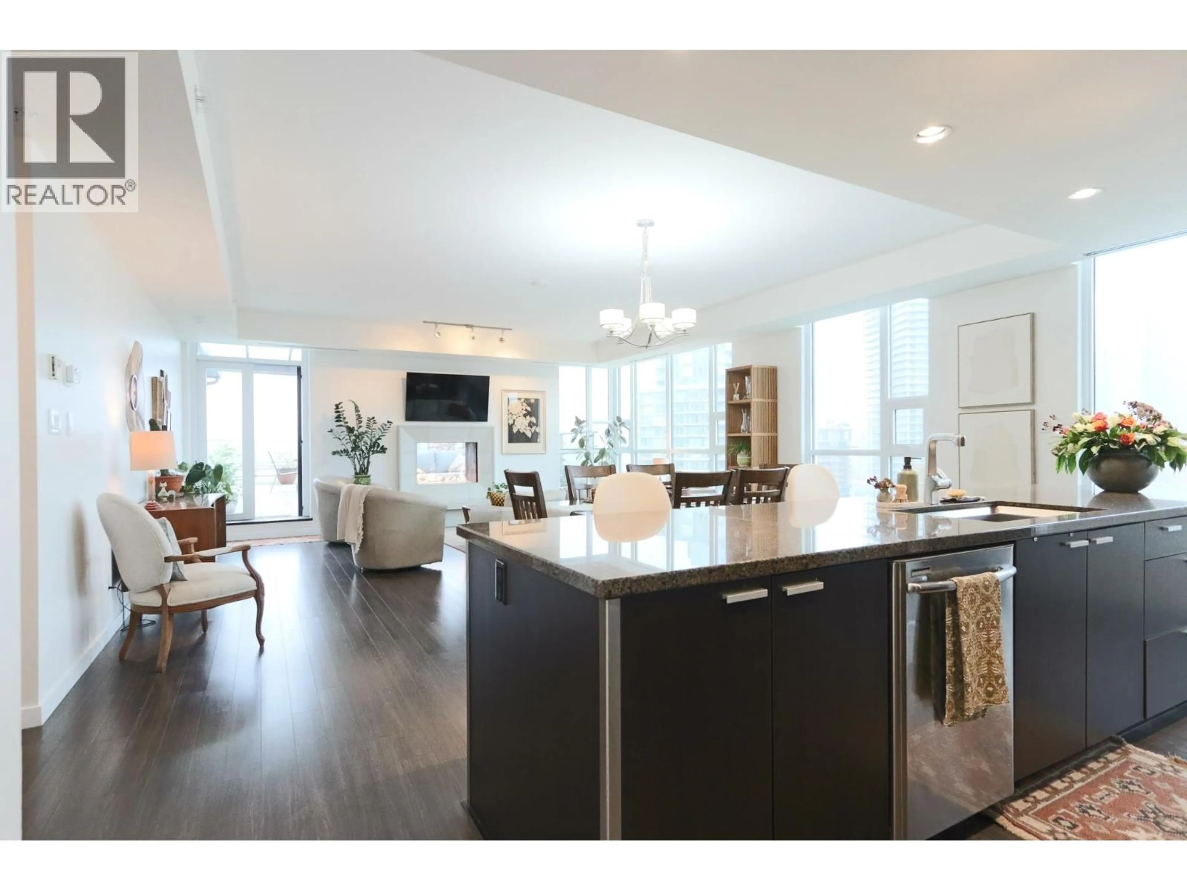 Open concept kitchen, unknown for 2202 - 2200 DOUGLAS ROAD, Burnaby British Columbia V5C0G8
