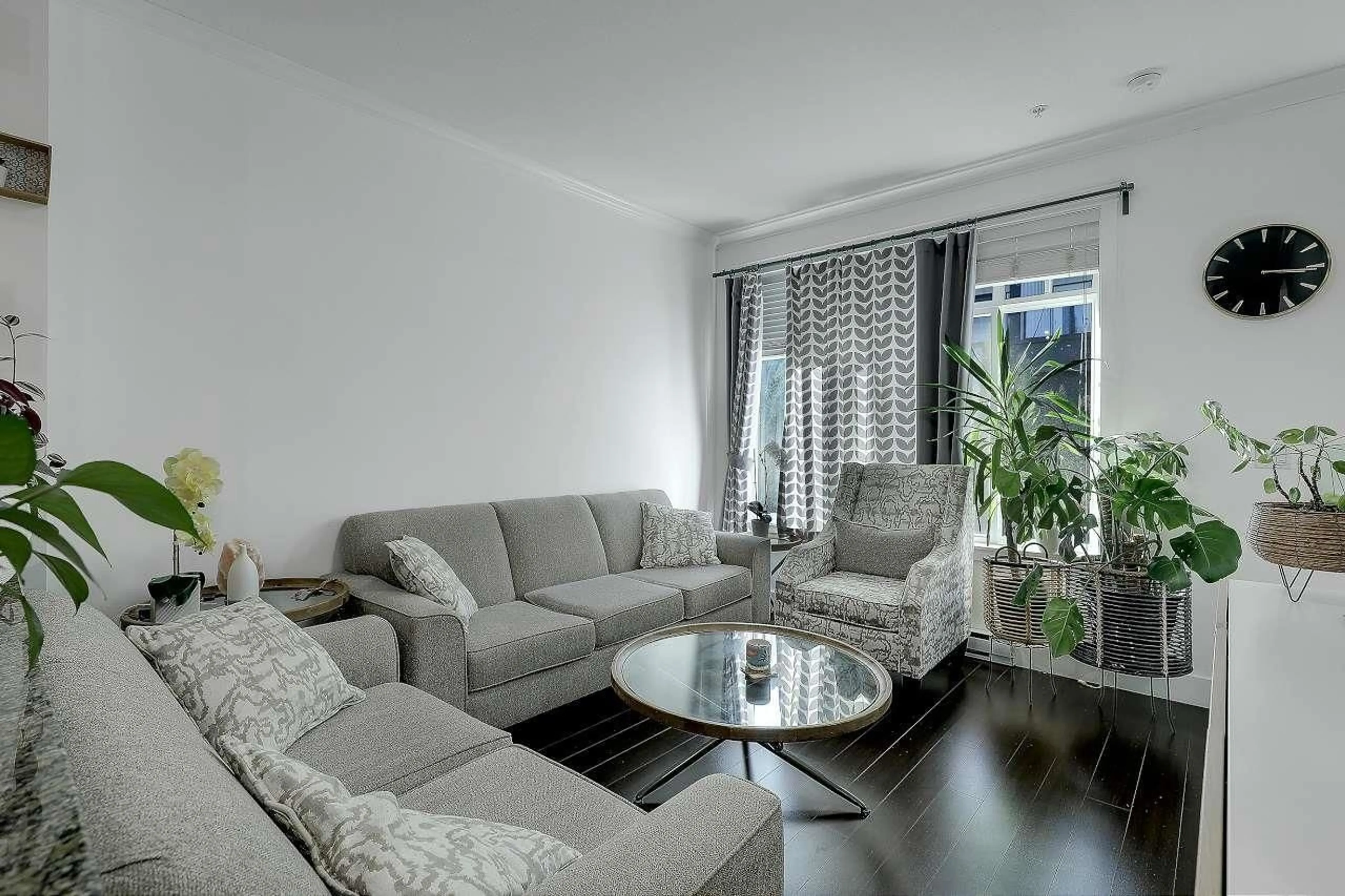 Living room with furniture, unknown for 94 - 8251 209B, Langley British Columbia V2Y0J9
