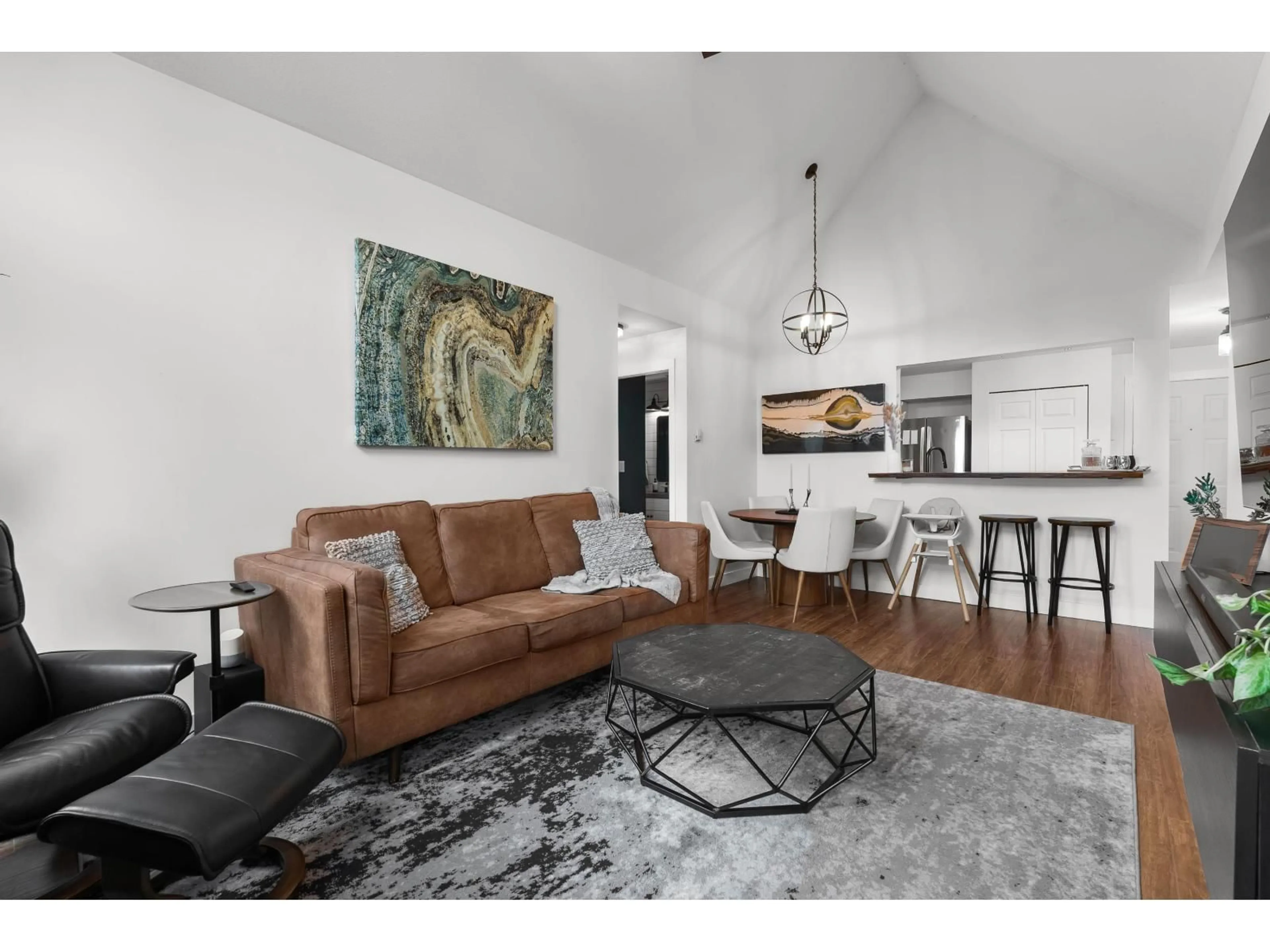 Living room with furniture, unknown for 302 - 32638 7, Mission British Columbia V2V7P4