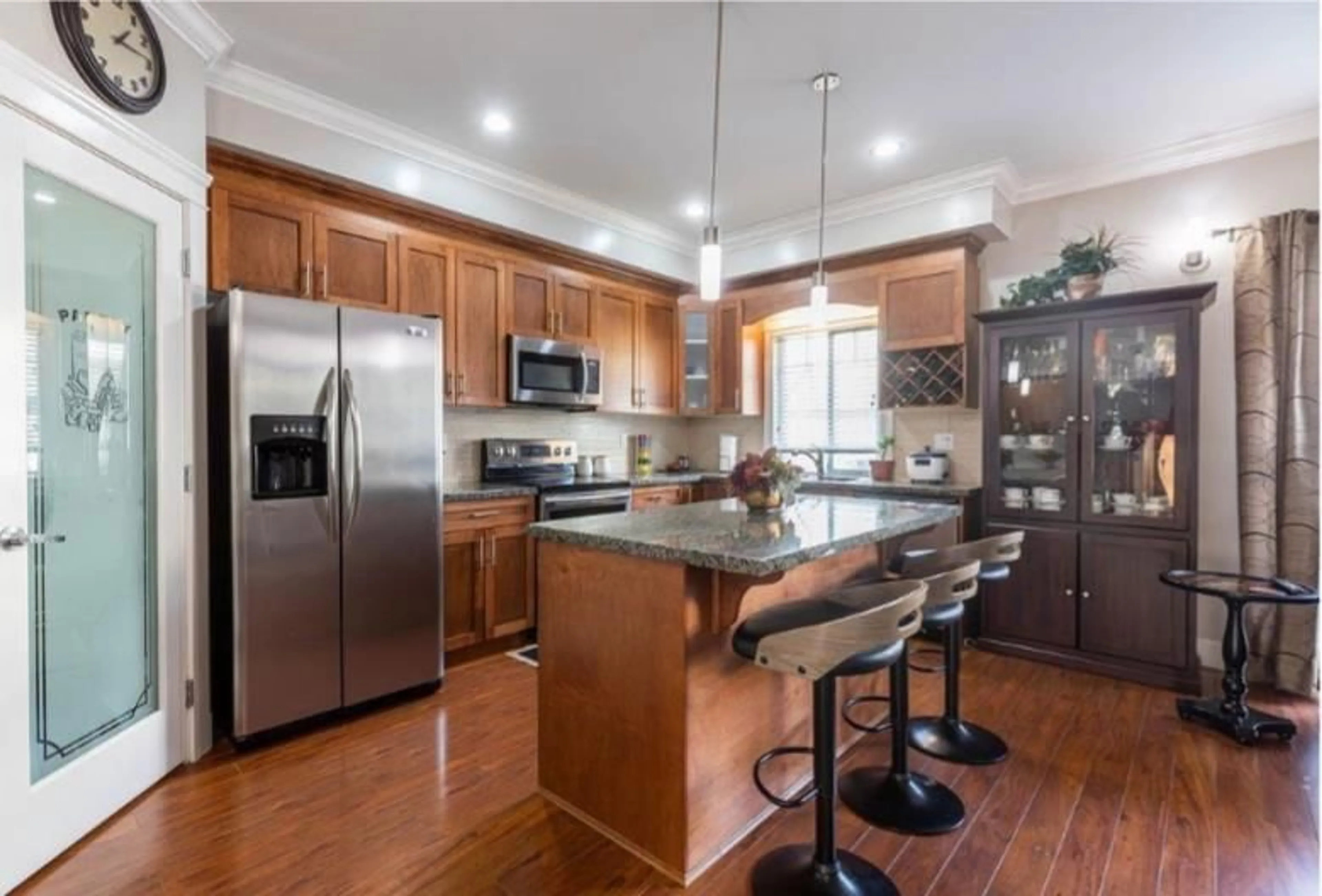 Open concept kitchen, unknown for 21 - 8358 121A, Surrey British Columbia V3W1T6