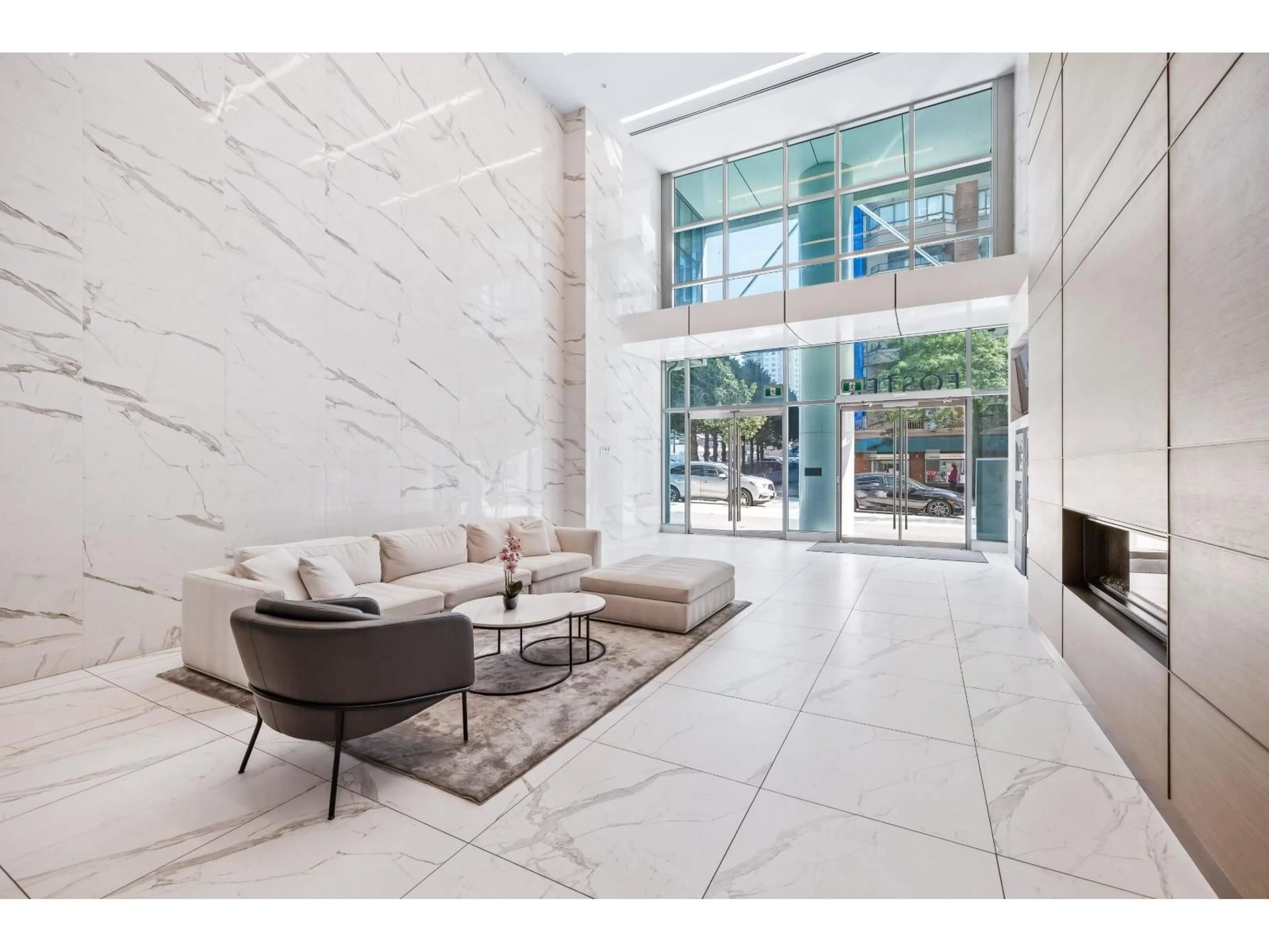 Lobby for 1804 - 1501 FOSTER, White Rock British Columbia V4B0C3