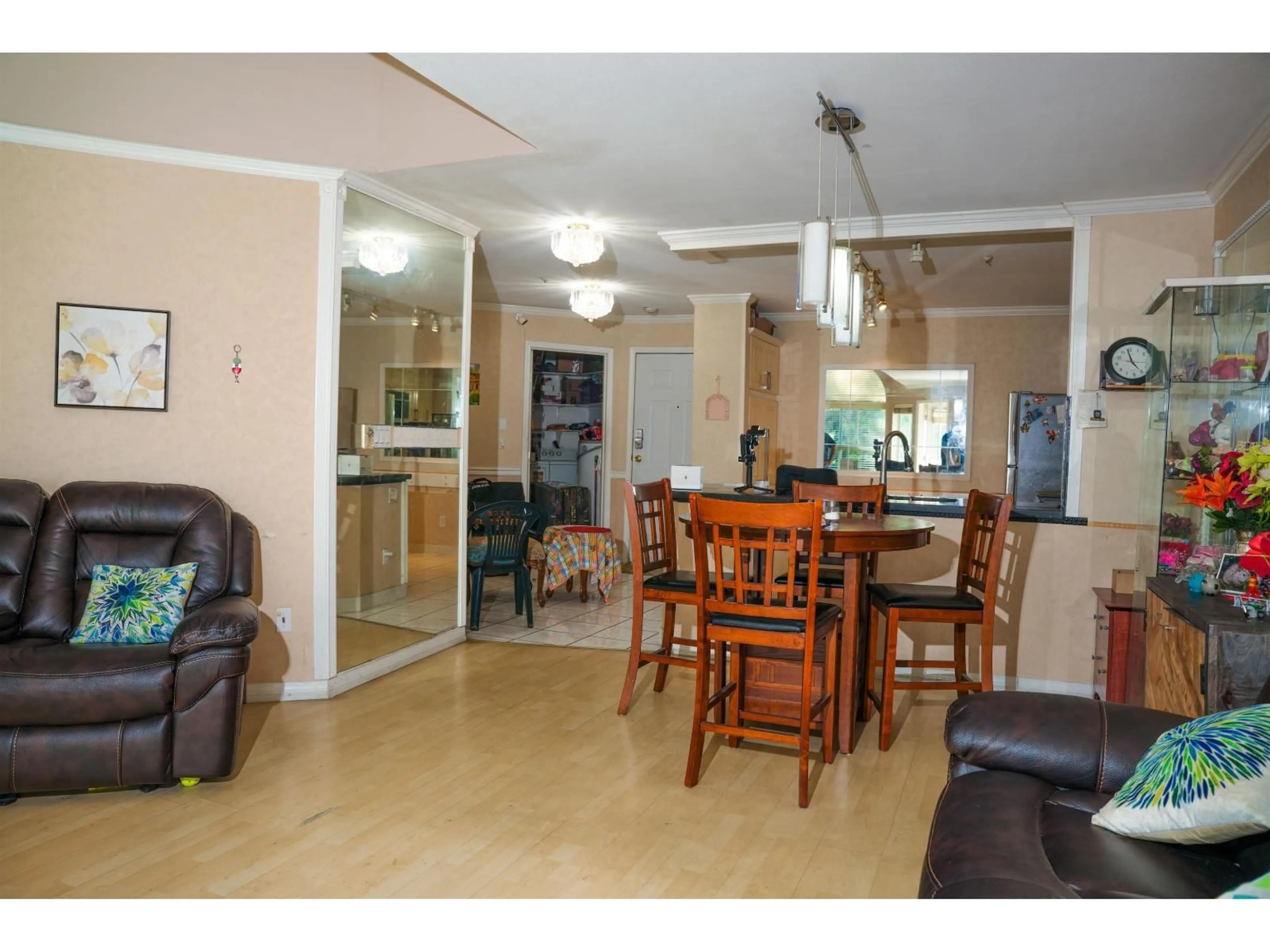 Unknown for 410 - 7435 121A, Surrey British Columbia V3W0W8