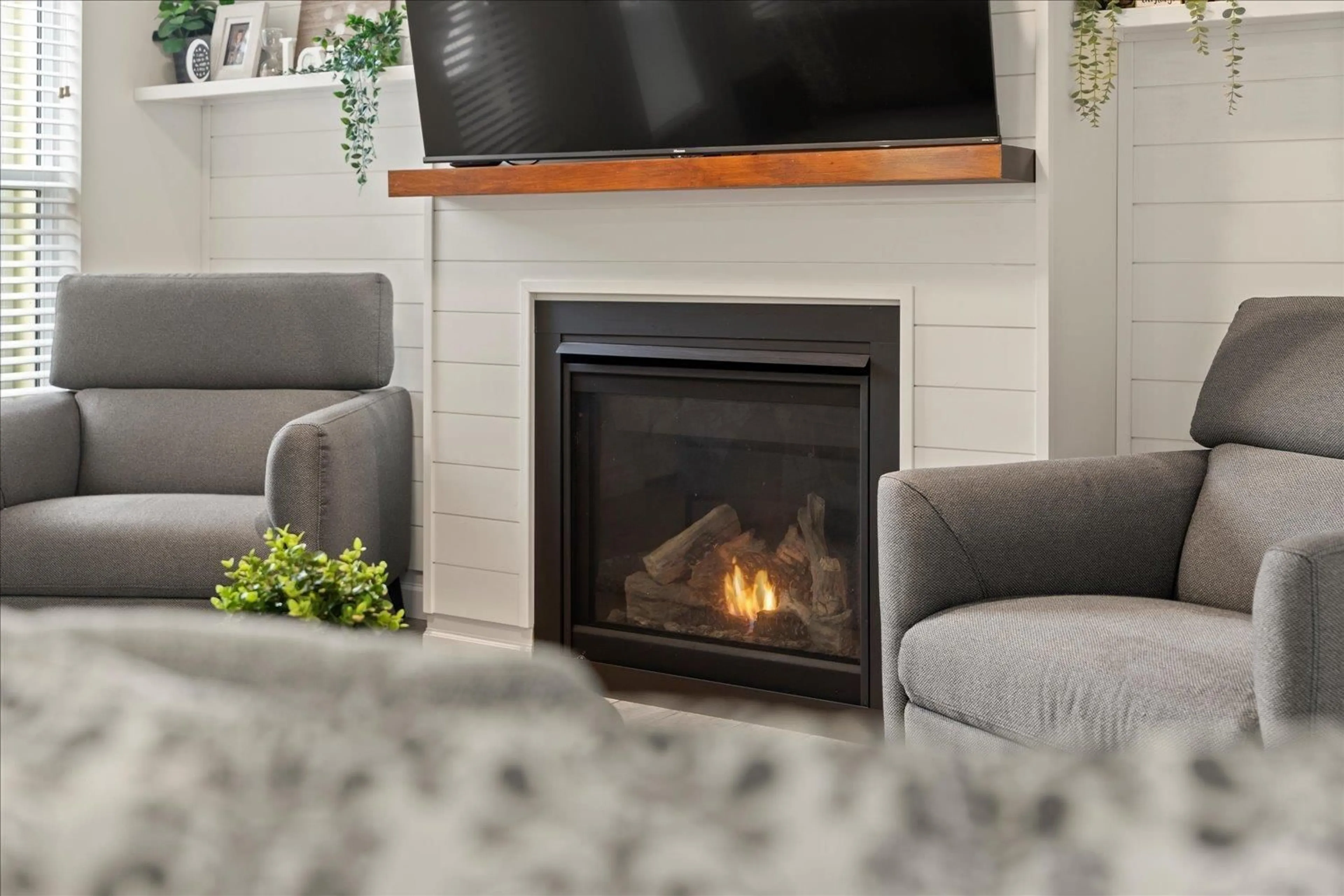Living room with furniture, unknown for 8 - 44849 ANGLERS BOULEVARD, Chilliwack British Columbia V2R0Y4