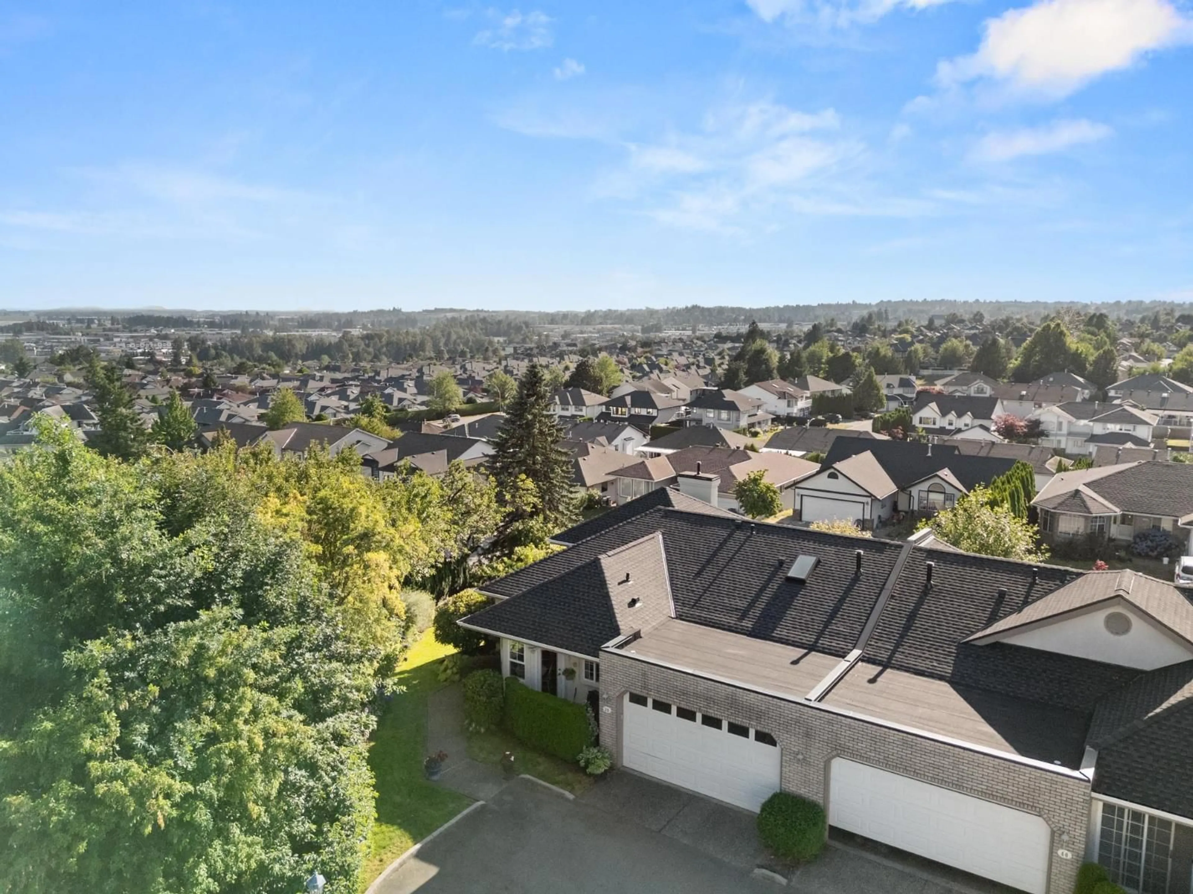 A pic from outside/outdoor area/front of a property/back of a property/a pic from drone, unknown for 39 - 31450 SPUR, Abbotsford British Columbia V2T5M3