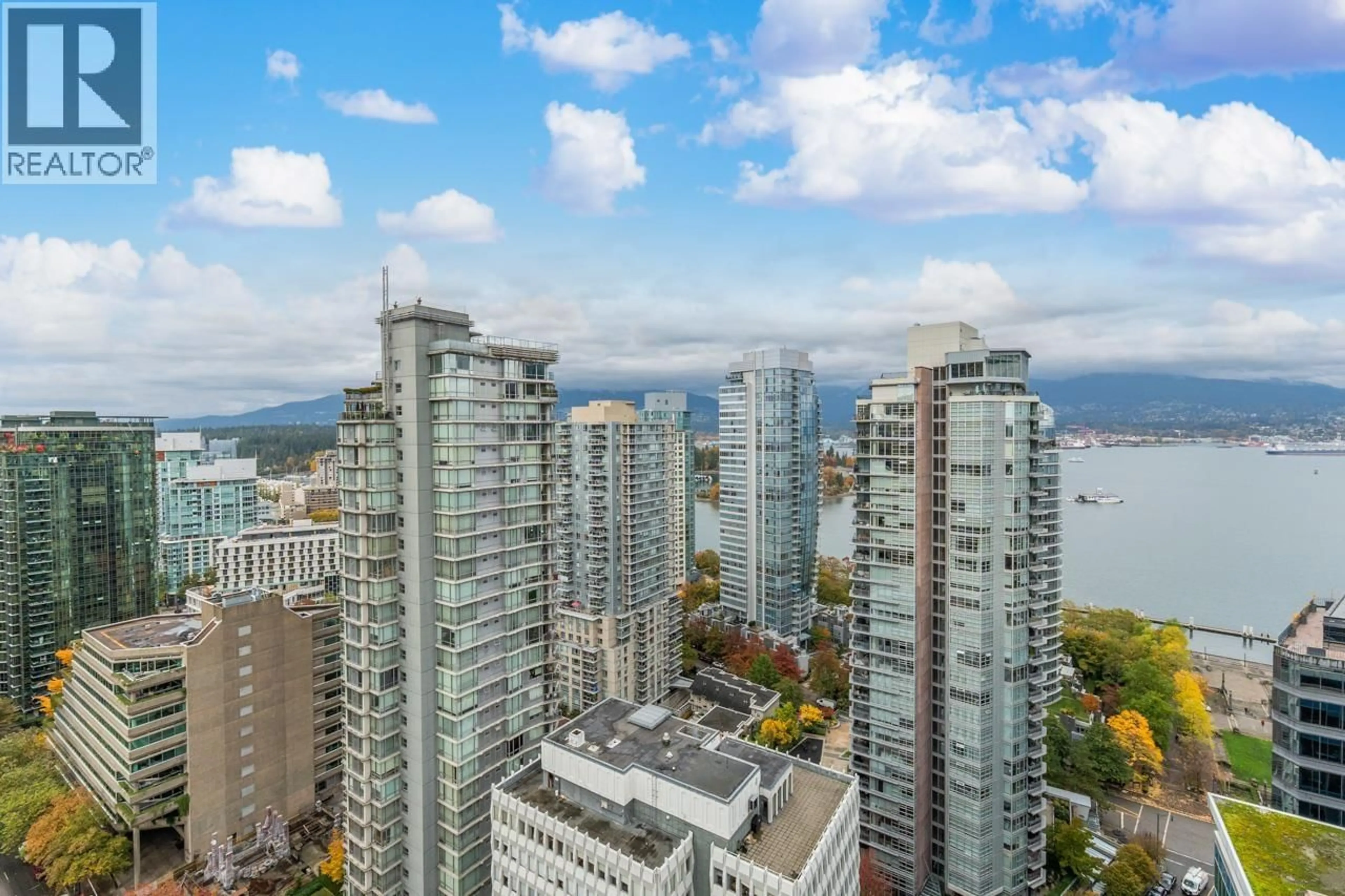 A pic from outside/outdoor area/front of a property/back of a property/a pic from drone, city buildings view from balcony for 2601 - 1188 PENDER STREET, Vancouver British Columbia V6E0A2