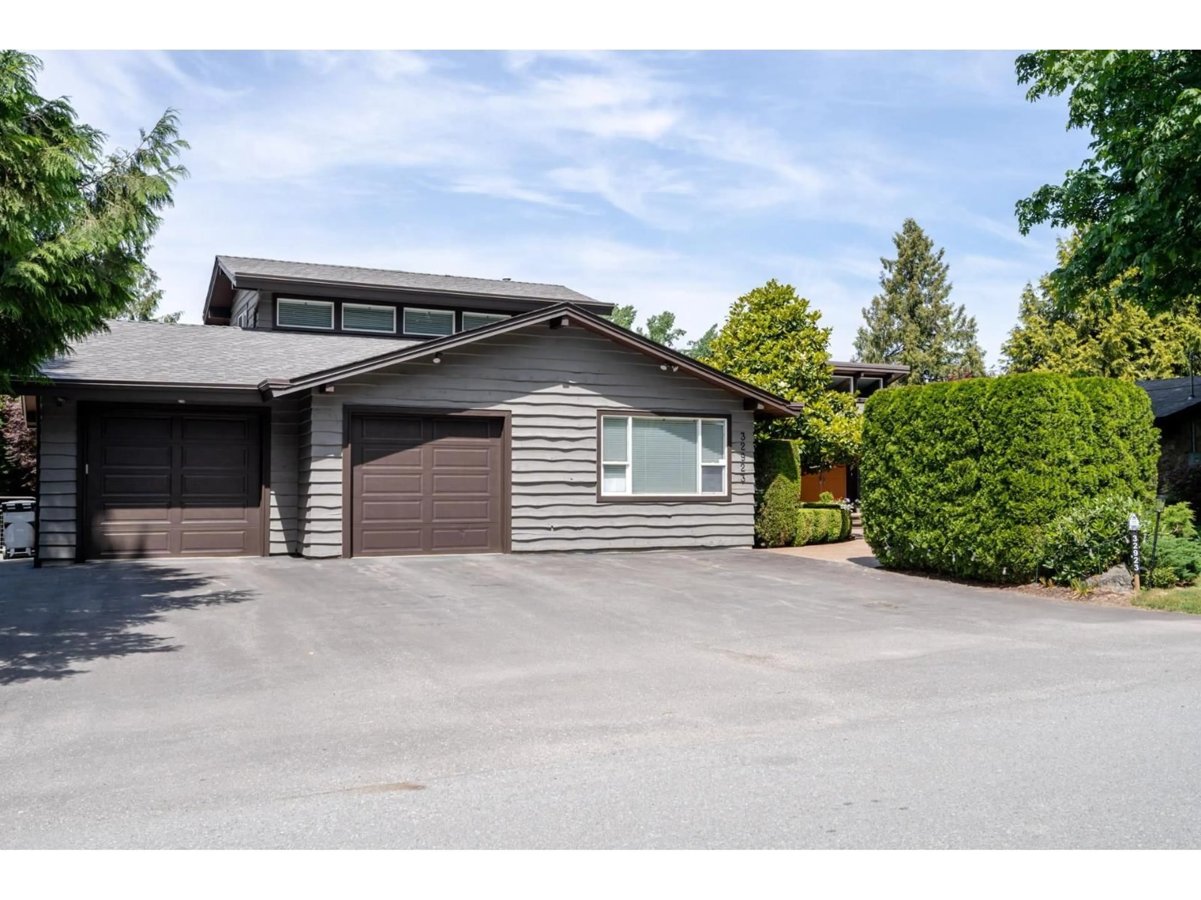 Home with vinyl exterior material, street for 32923 CLAYBURN, Abbotsford British Columbia V4X1W7