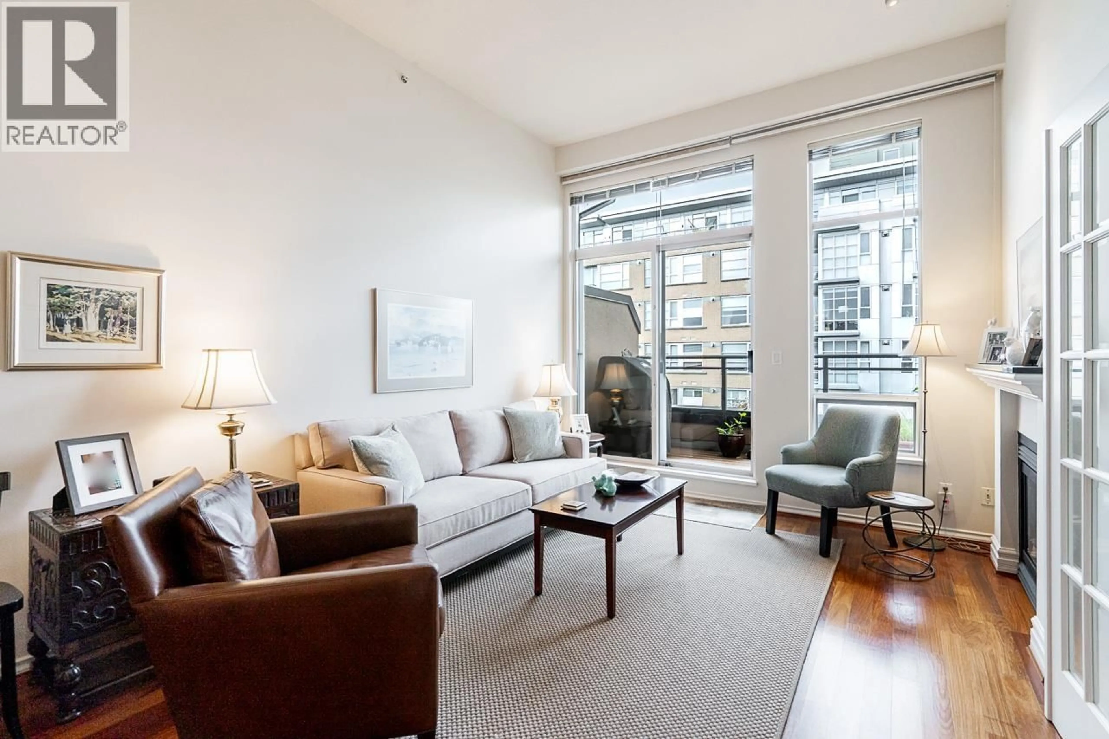 Living room with furniture, unknown for 402 - 2175 SALAL DRIVE, Vancouver British Columbia V6K4V2
