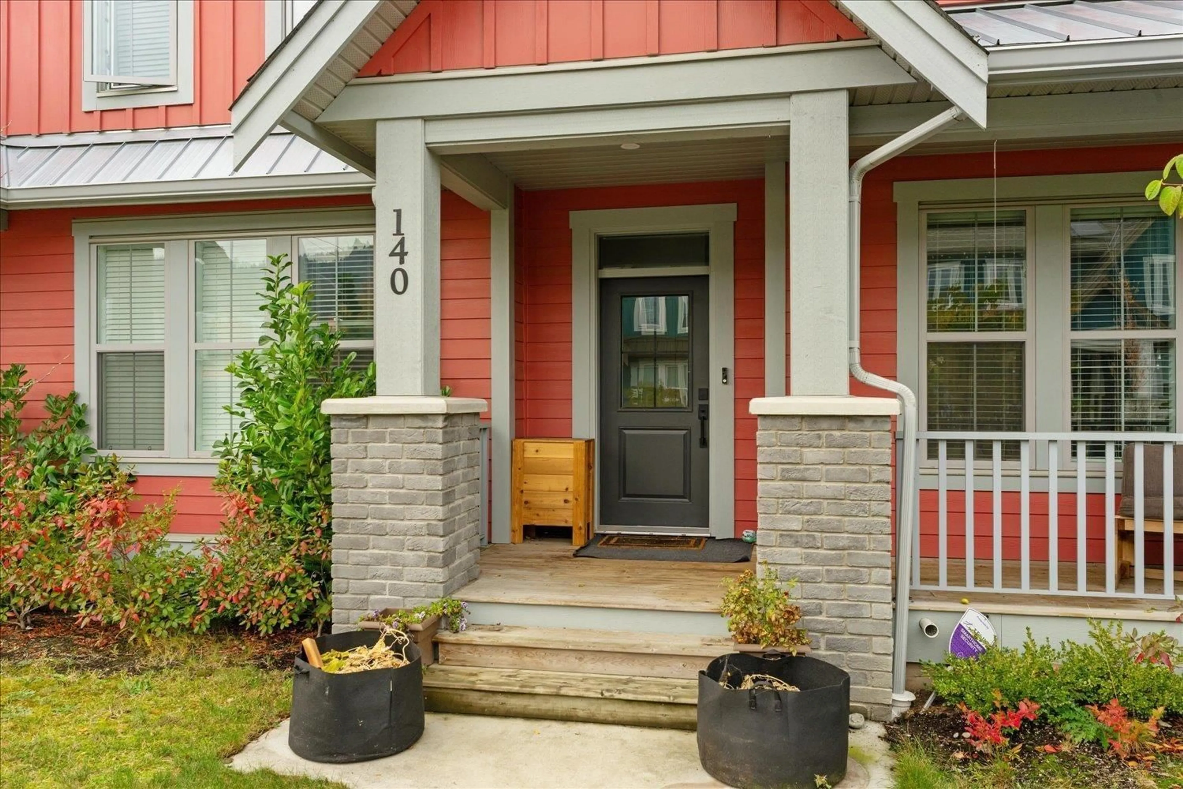 Indoor entryway for 140 - 46211 PROMONTORY ROAD, Chilliwack British Columbia V2R6E4
