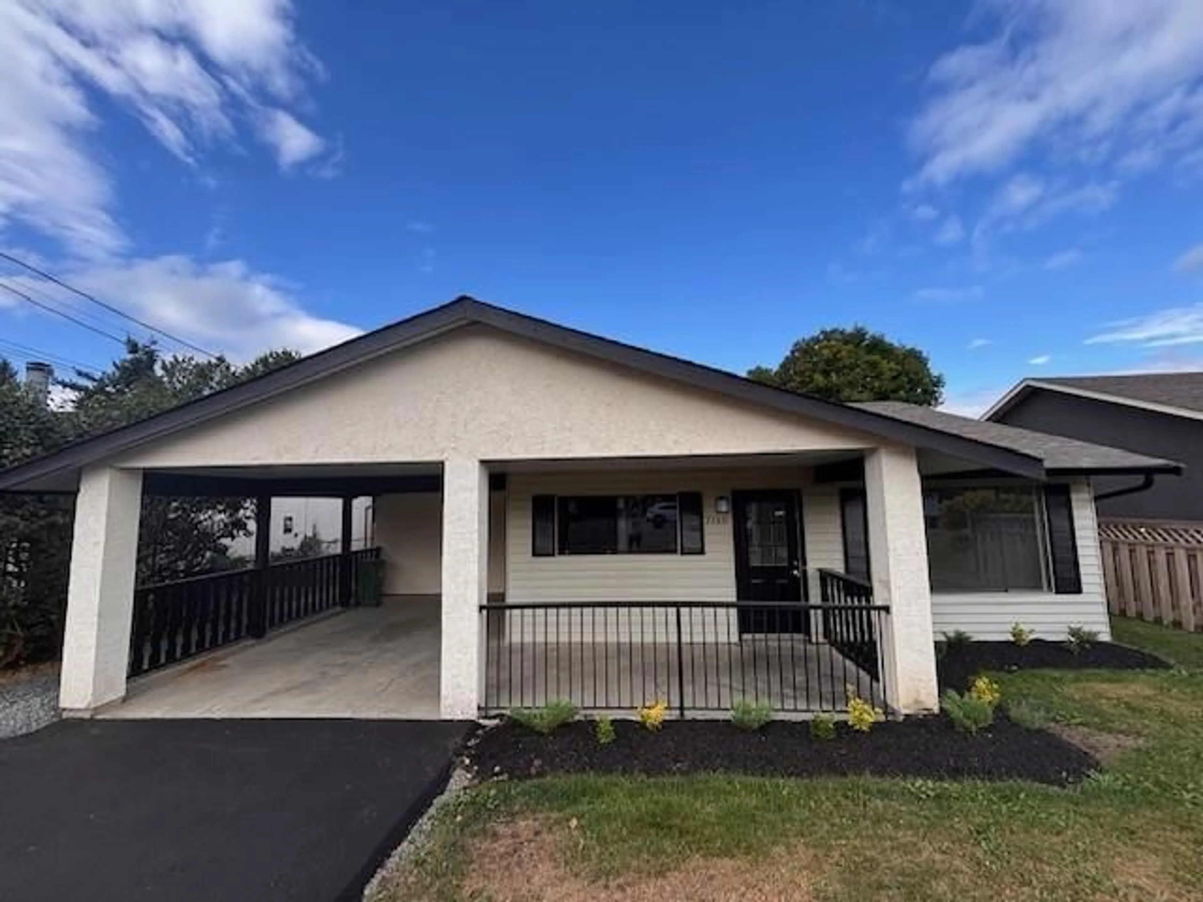 Home with vinyl exterior material, street for 7155 ROCHESTER AVENUE, Chilliwack British Columbia V2R2P3
