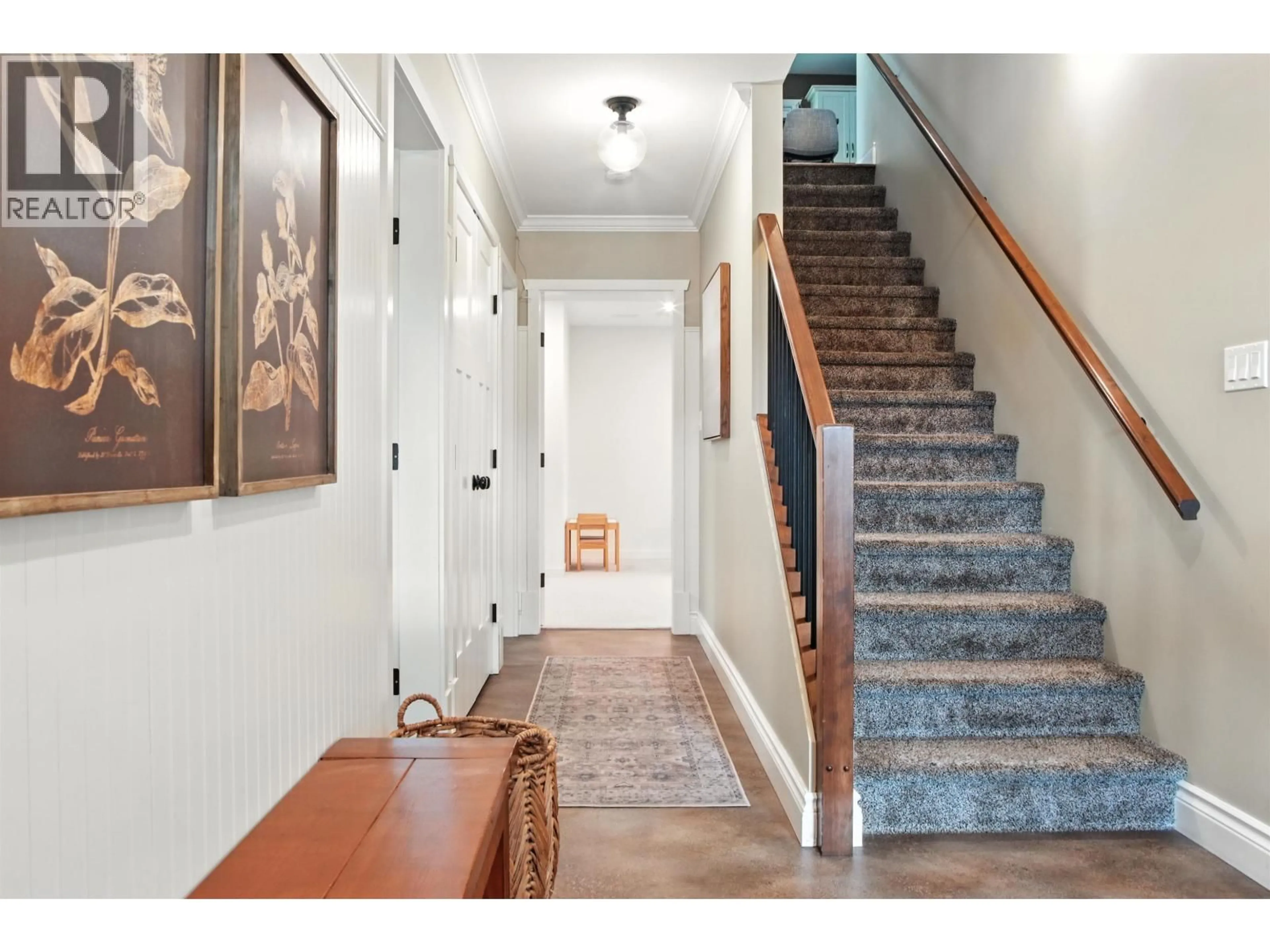 Indoor entryway for 2167 BLUFF VIEW DRIVE, Williams Lake British Columbia V2G5G1