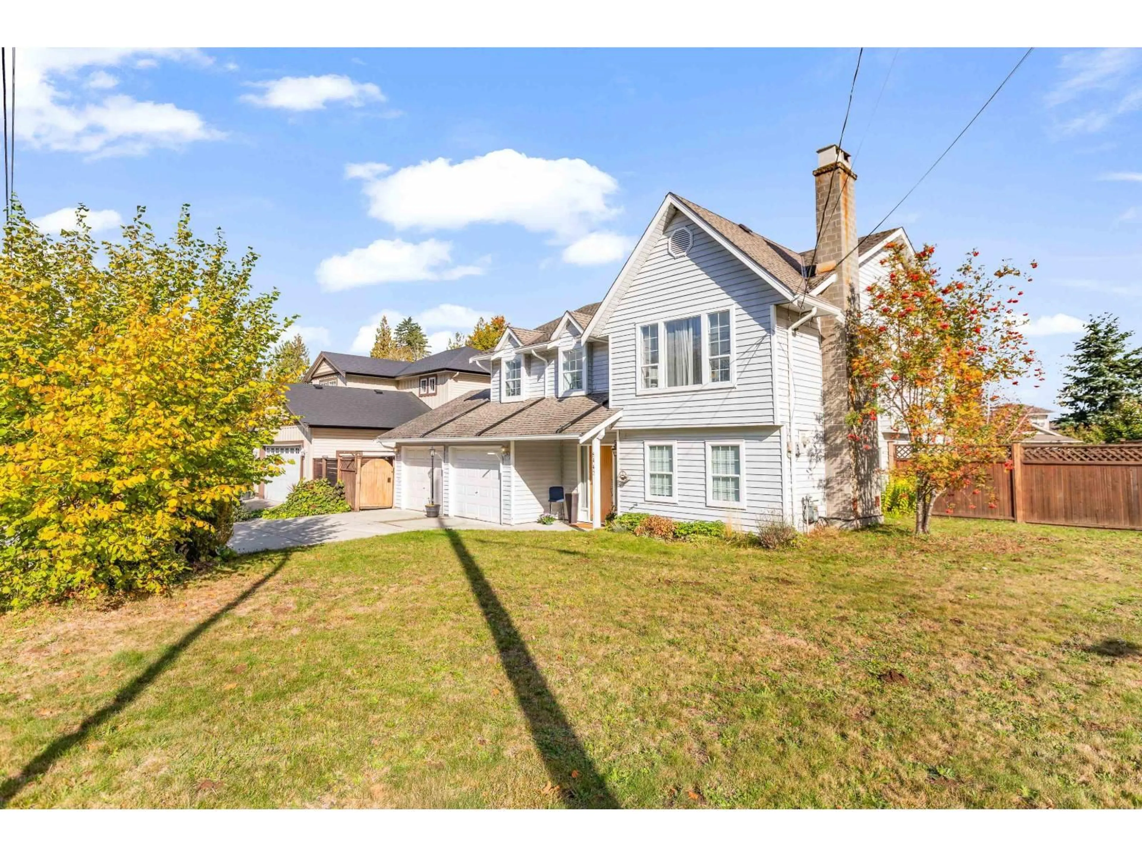 A pic from outside/outdoor area/front of a property/back of a property/a pic from drone, street for 8442 HARMS, Mission British Columbia V2V6G2