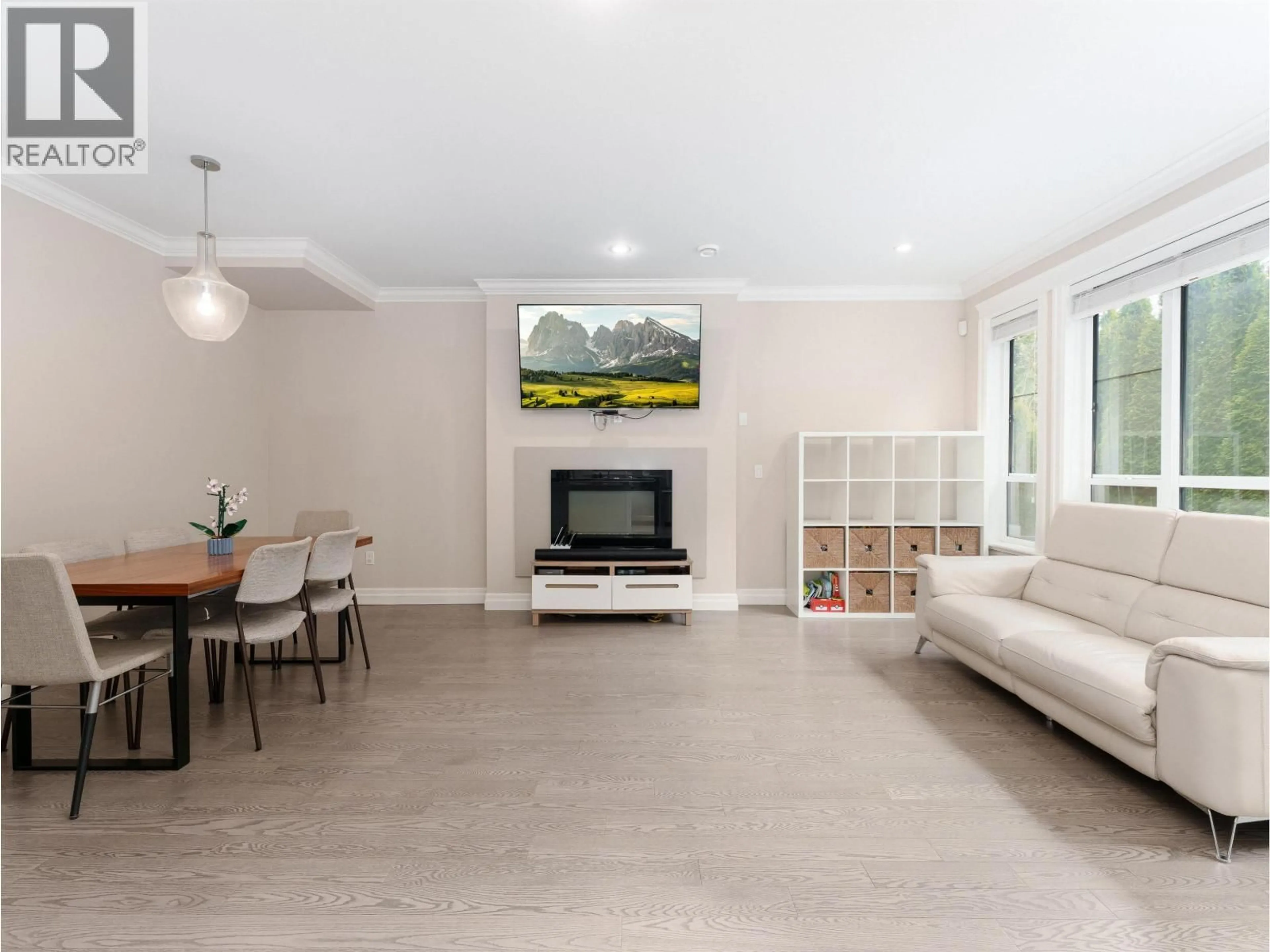 Living room with furniture, ceramic/tile floor for 3 - 8600 NO. 2 ROAD, Richmond British Columbia V7C3M5