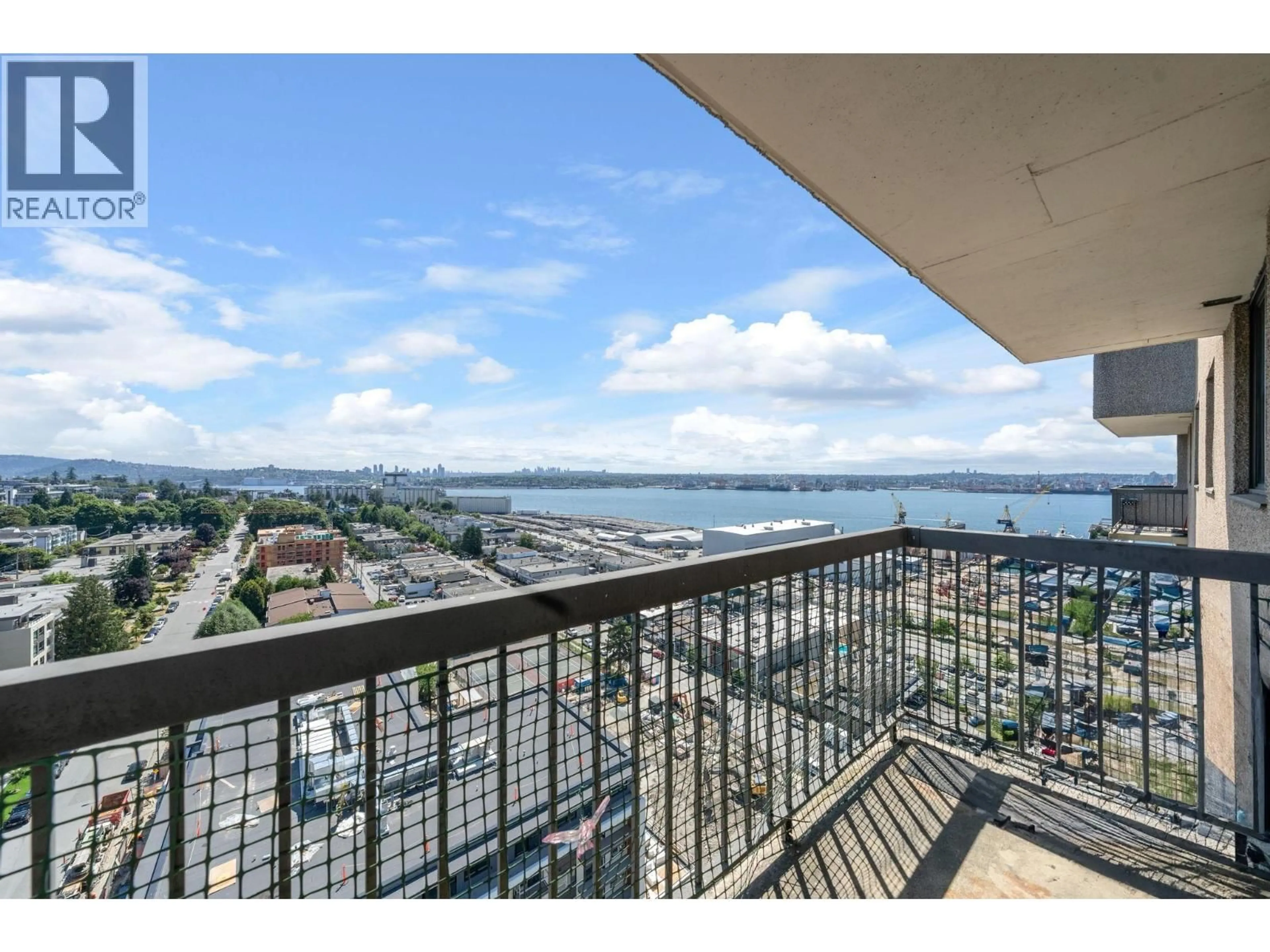 Balcony in the apartment, water/lake/river/ocean view for 1906 - 145 ST. GEORGES AVENUE, North Vancouver British Columbia V7L3G8