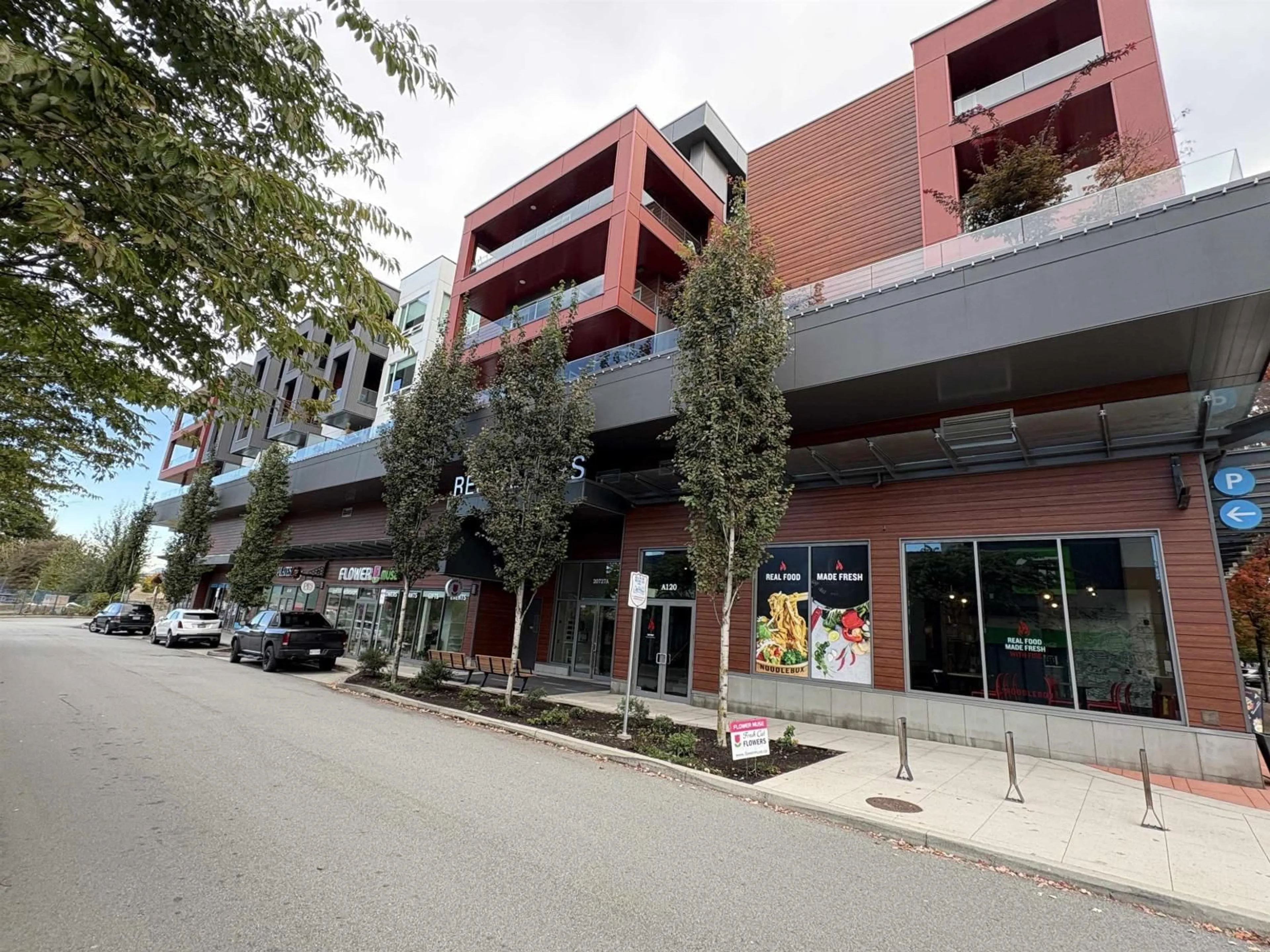 Unknown for A417 - 20727 WILLOUGHBY TOWN CENTRE, Langdale British Columbia V2Y3N1