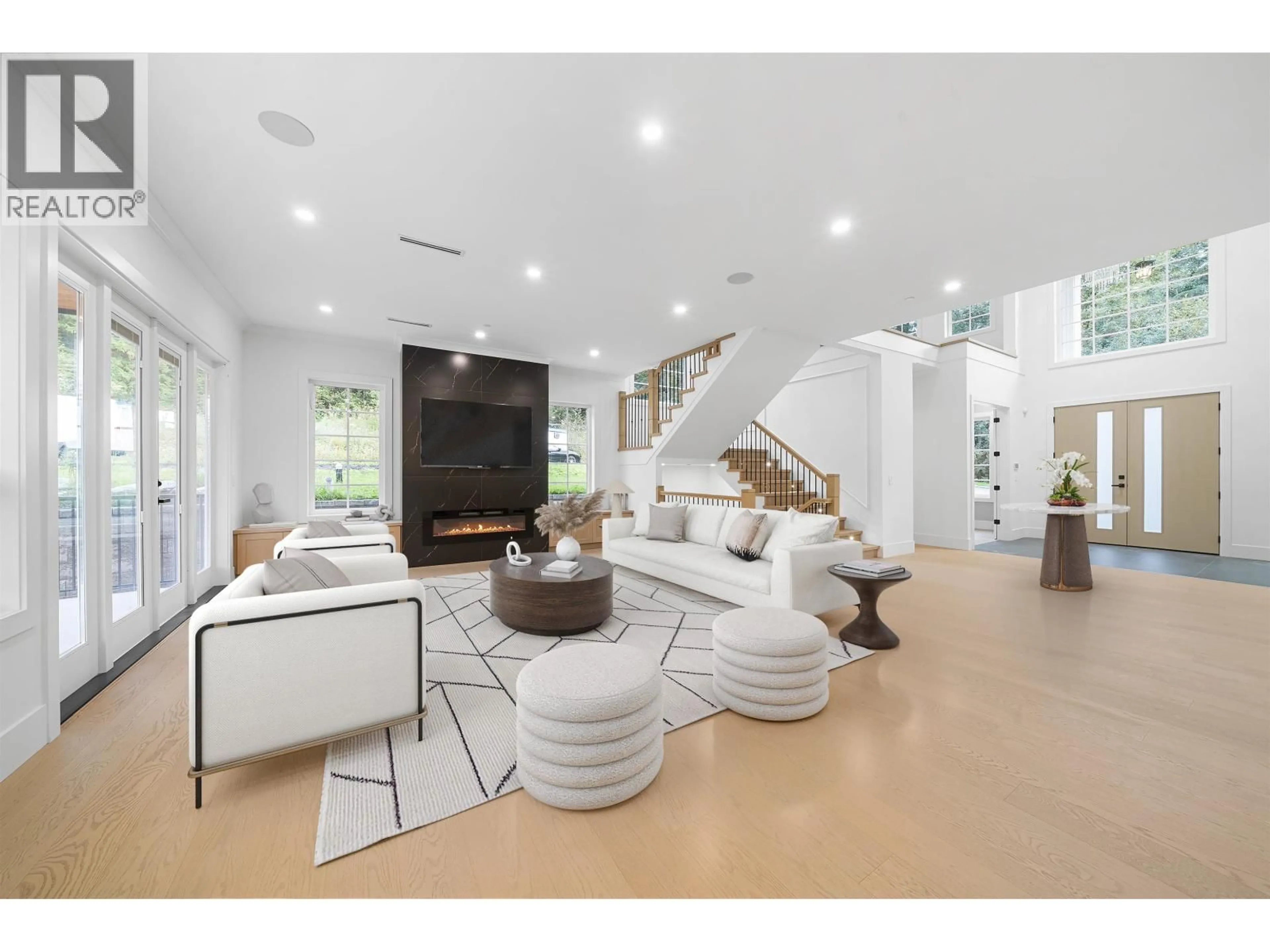 Living room with furniture, unknown for 2951 EAGLECREST DRIVE, Port Moody British Columbia V3H0J4