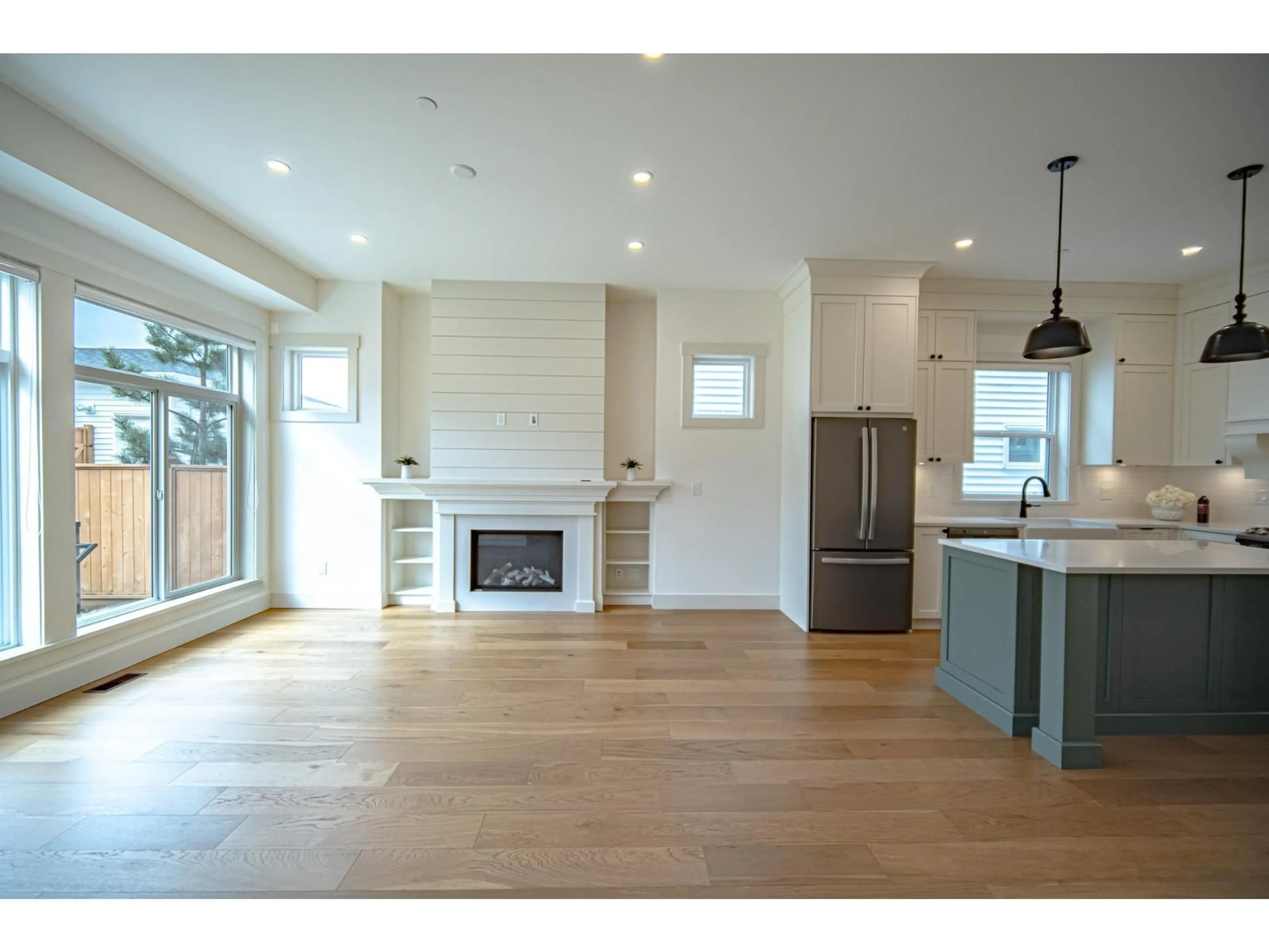 Open concept kitchen, unknown for 19802 75A, Langley British Columbia V2Y5K3
