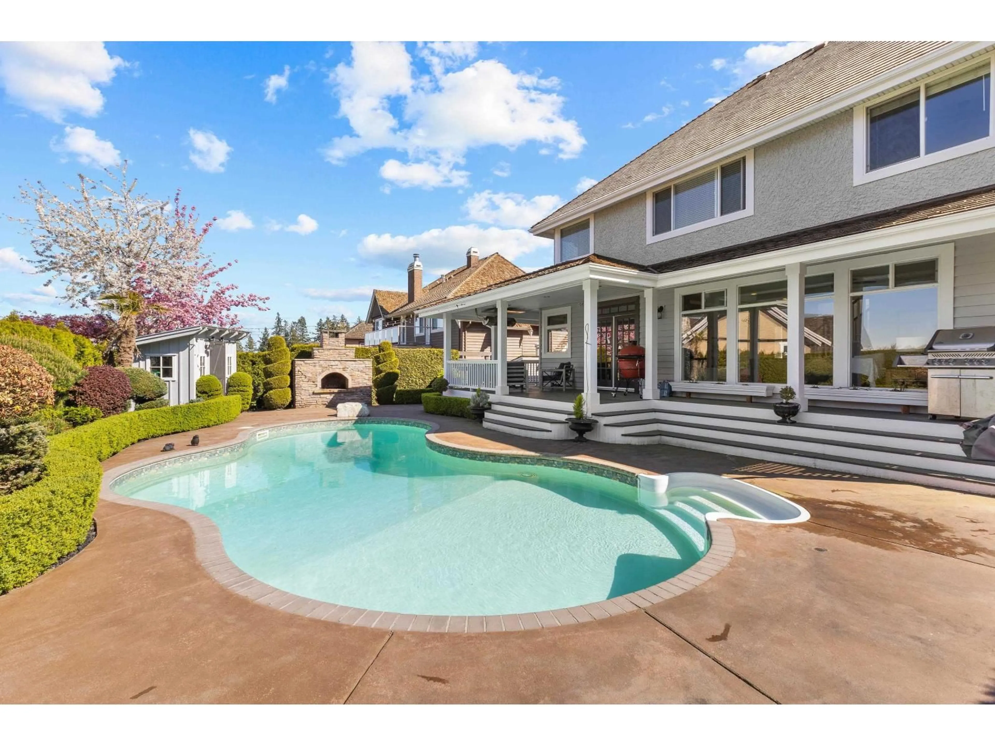 Pool for 15675 36, Surrey British Columbia V3S0K3