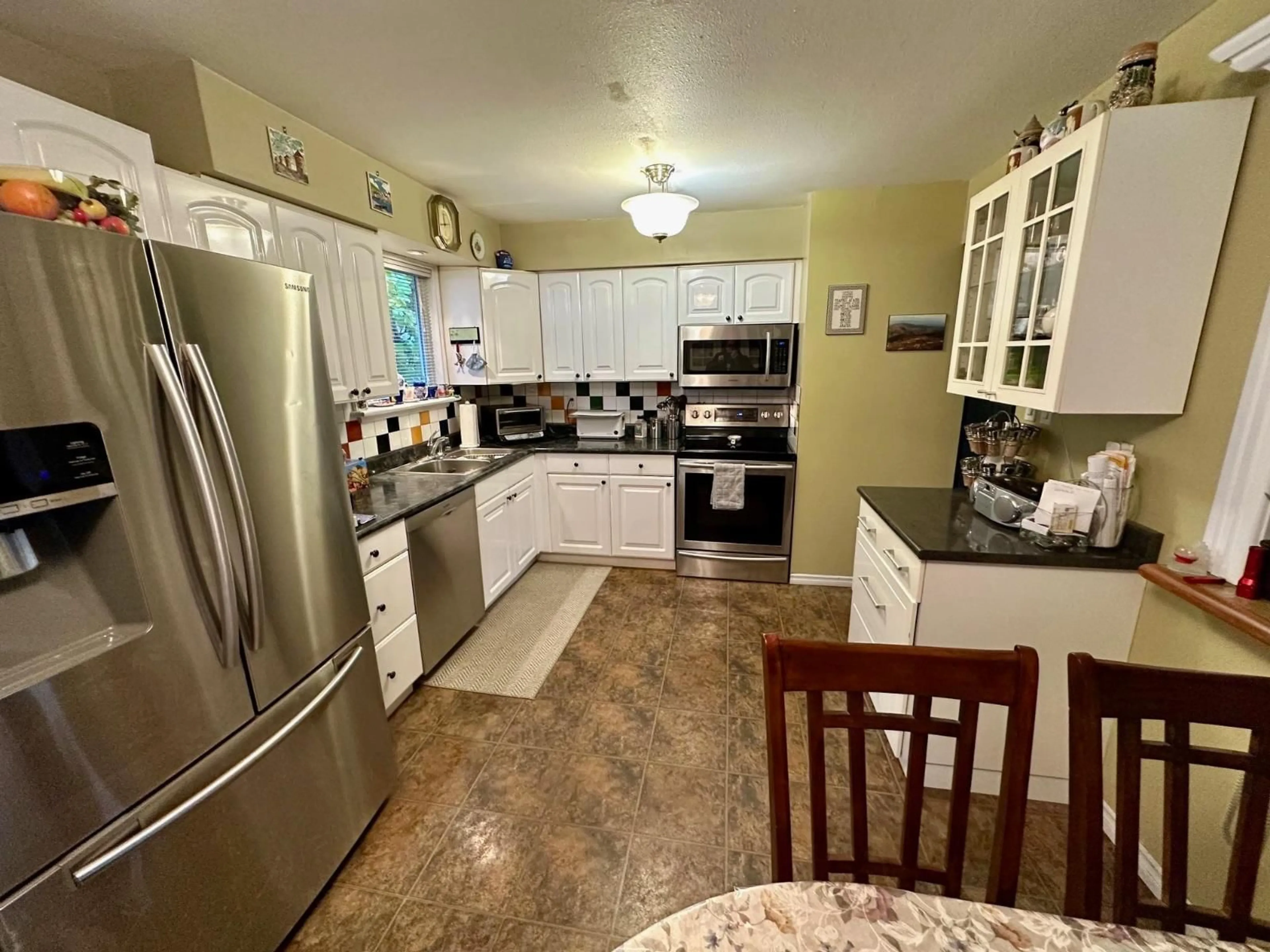 Unknown for 15970 THRIFT, White Rock British Columbia V4B2N1