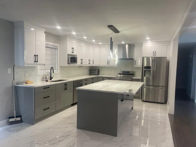 32668 PANDORA AVENUE, Abbotsford 3