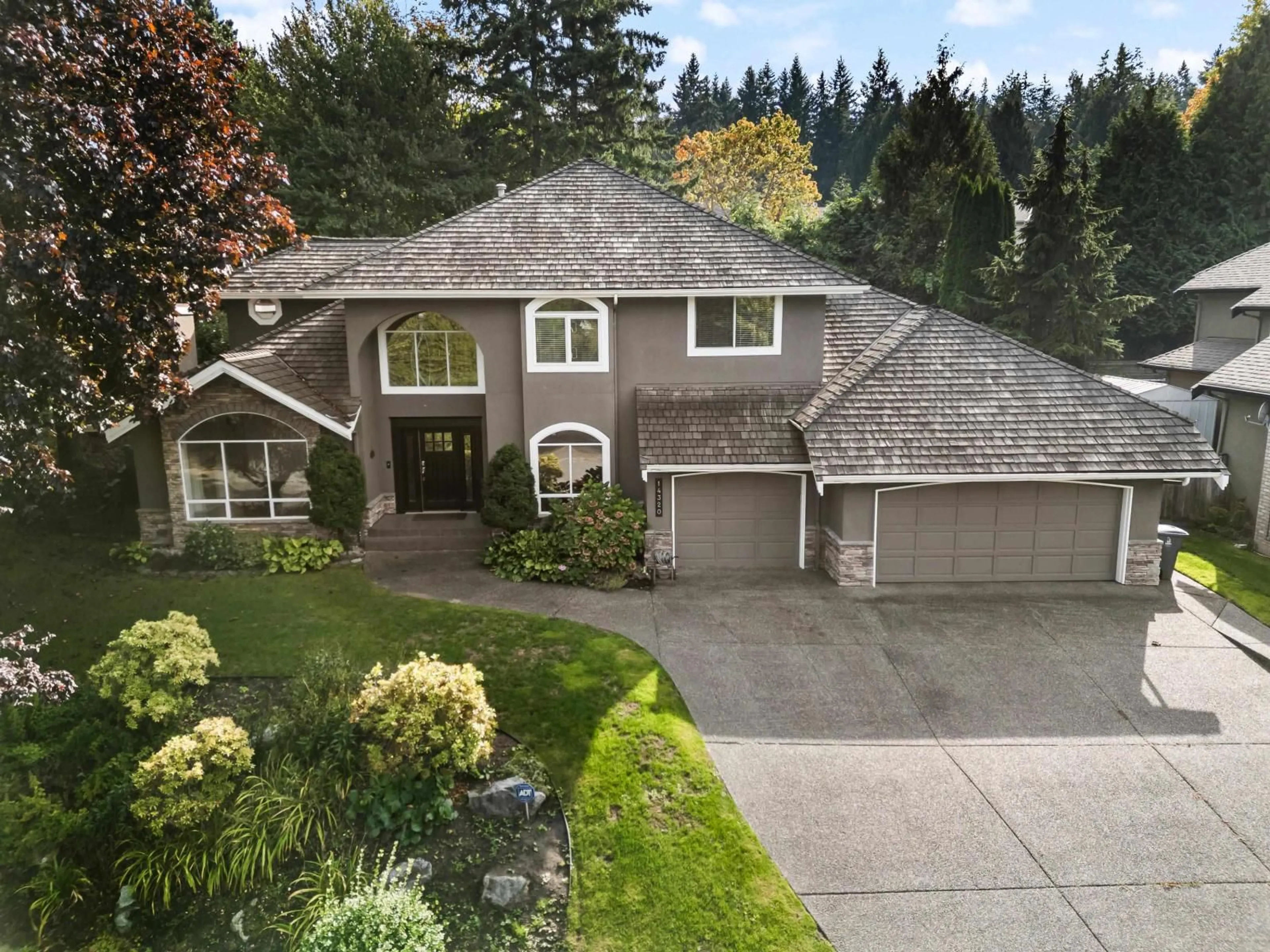 A pic from outside/outdoor area/front of a property/back of a property/a pic from drone, street for 14320 29A, Surrey British Columbia V4P2H6