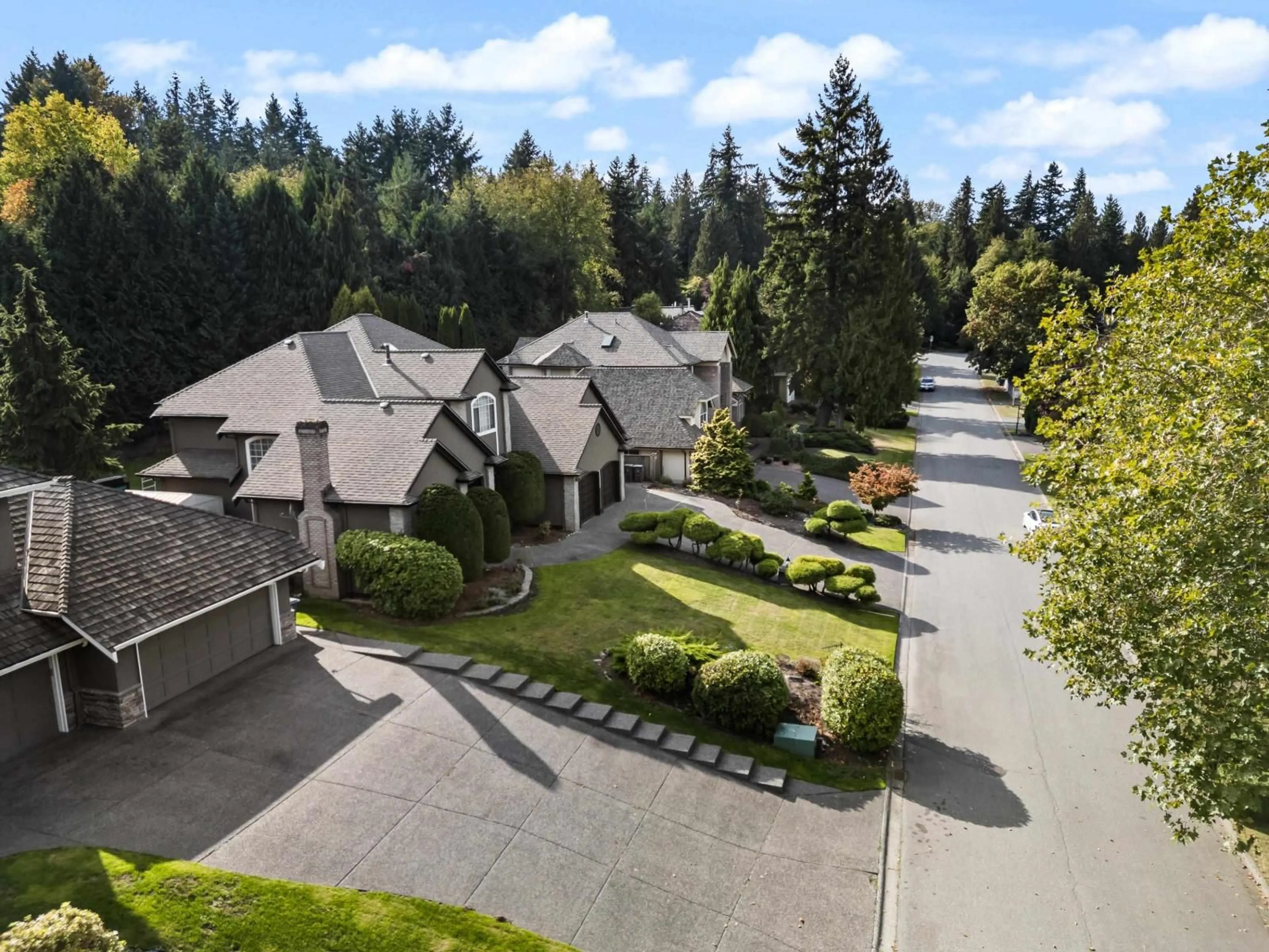 A pic from outside/outdoor area/front of a property/back of a property/a pic from drone, street for 14320 29A, Surrey British Columbia V4P2H6
